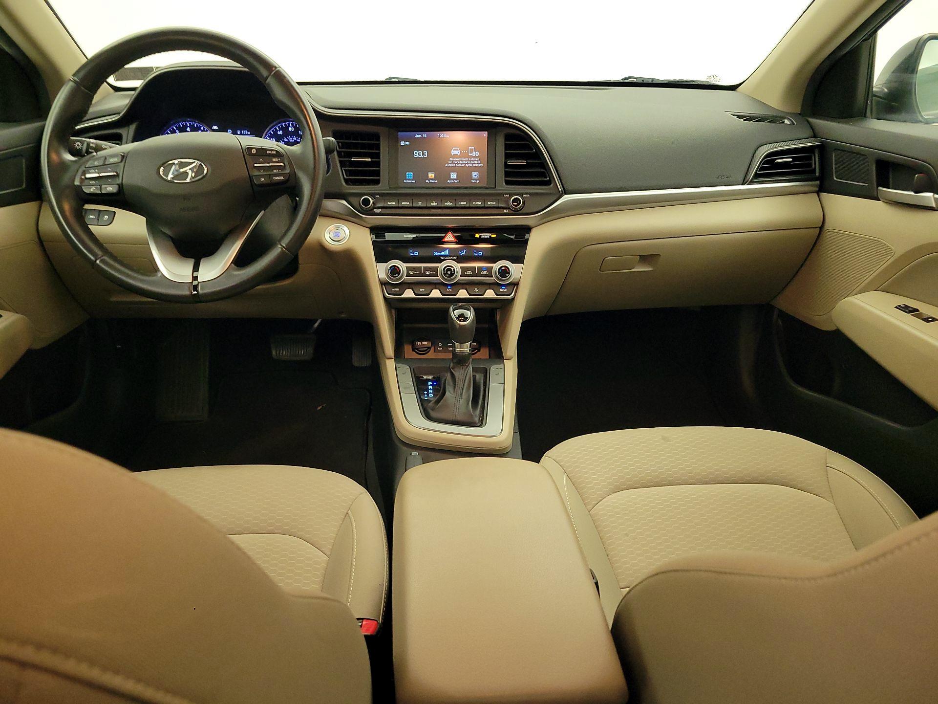 Thumbnail: 2020 Hyundai Elantra - 9