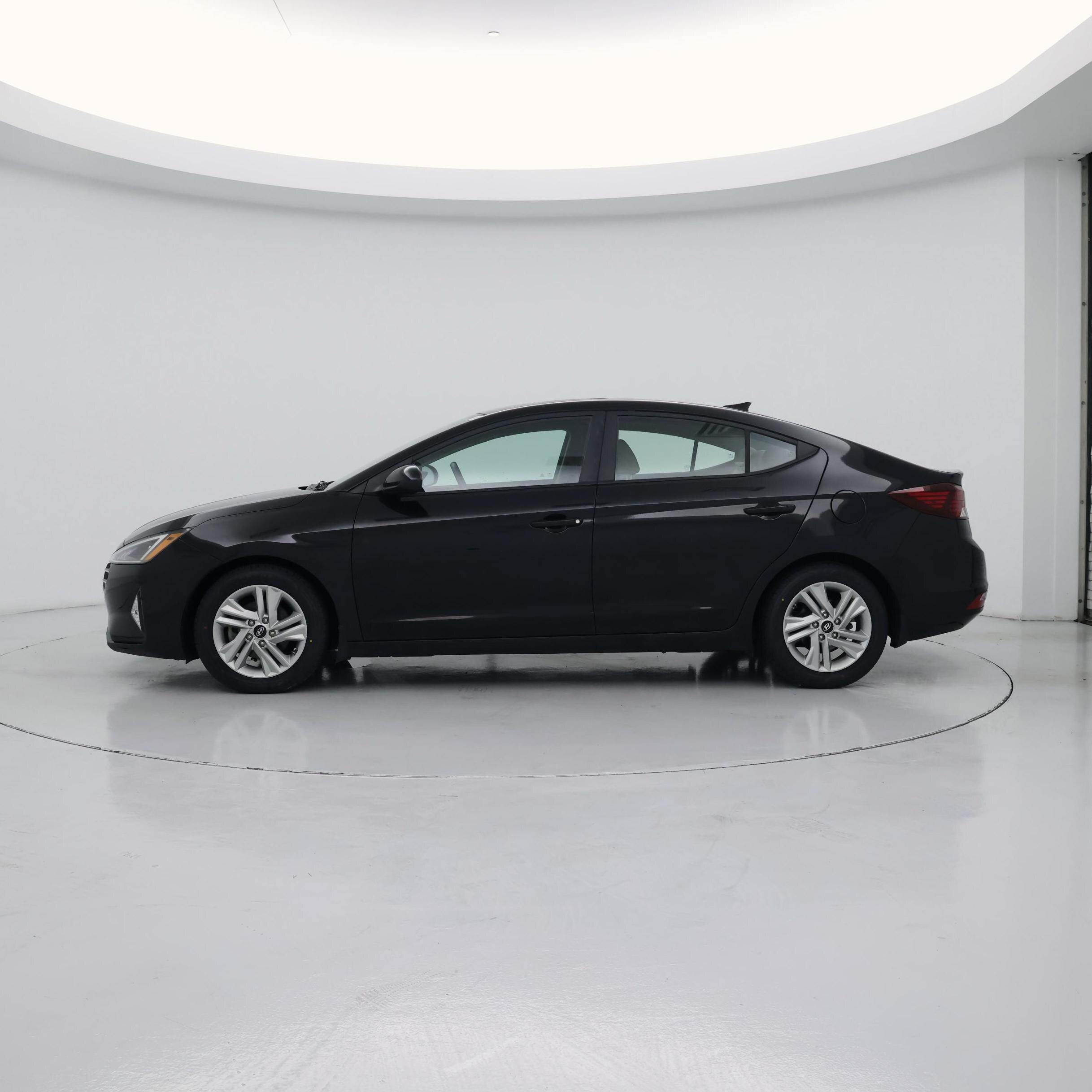 Thumbnail: 2020 Hyundai Elantra - 3