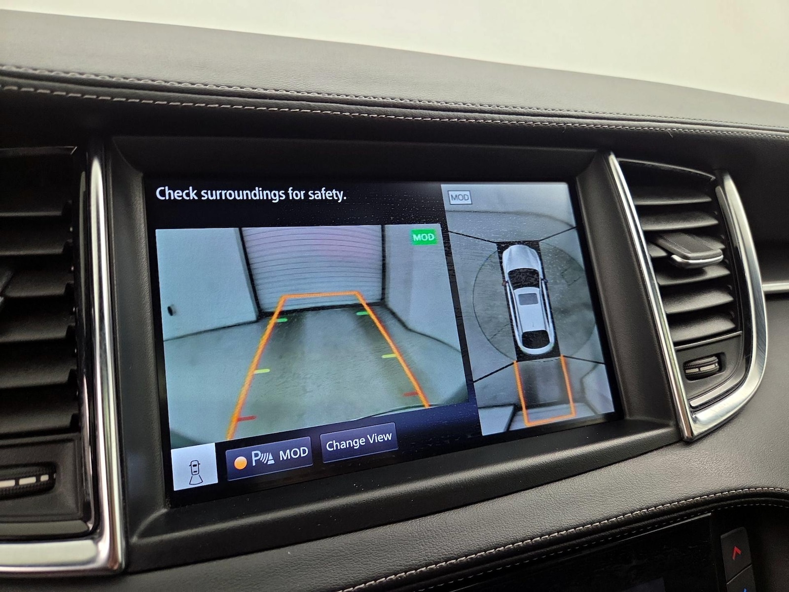 2022 INFINITI QX55 Essential - Photo 16