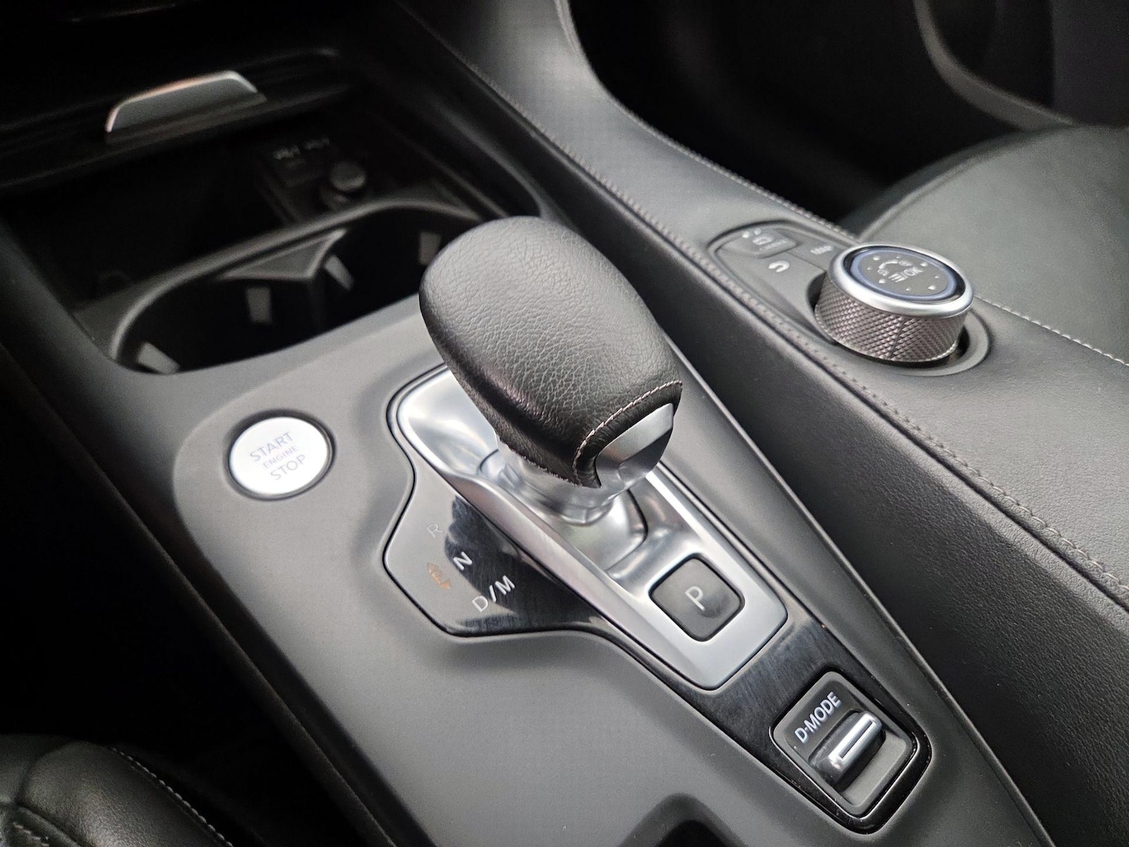 2022 INFINITI QX55 Essential - Photo 19