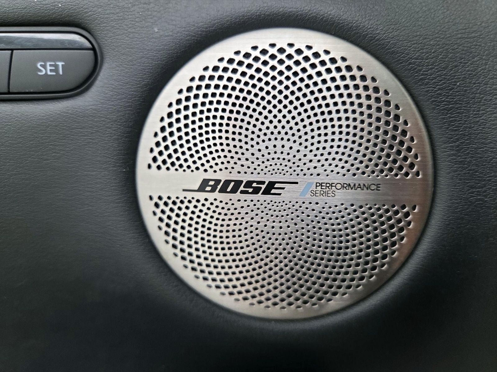 2022 INFINITI QX55 Essential - Photo 25