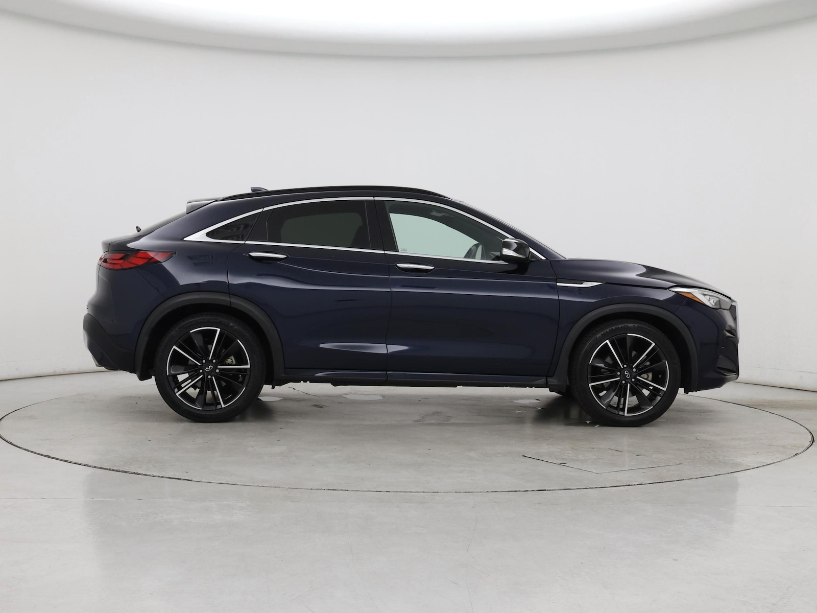 2022 INFINITI QX55 Essential - Photo 8