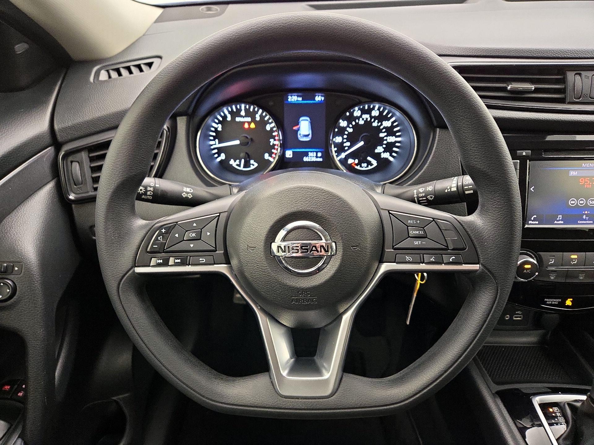 Thumbnail: 2019 Nissan Rogue - 10