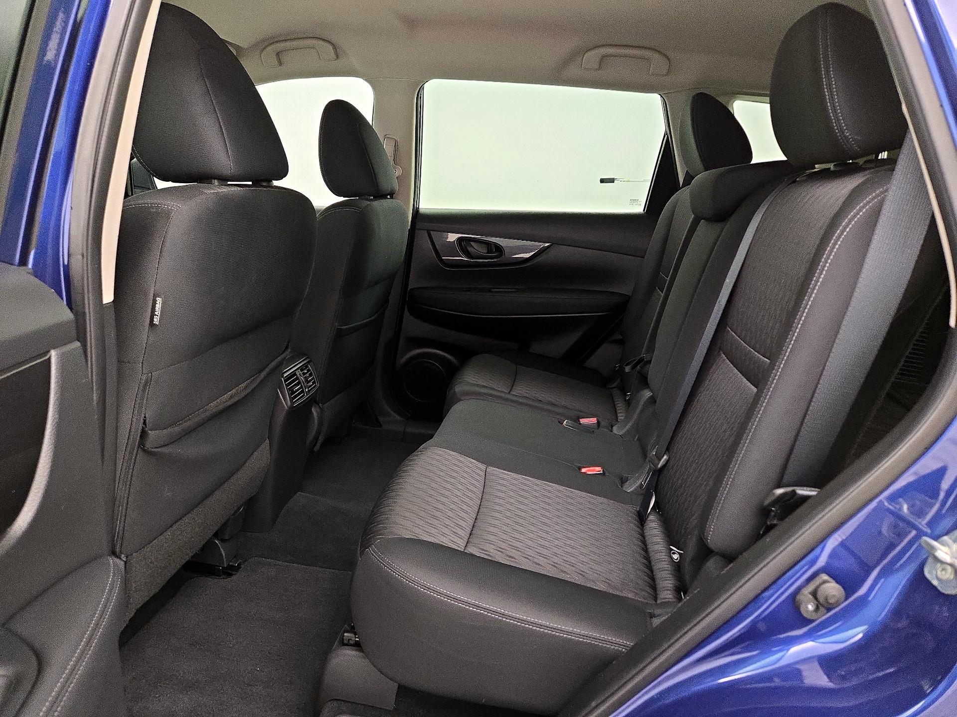 Thumbnail: 2019 Nissan Rogue - 19