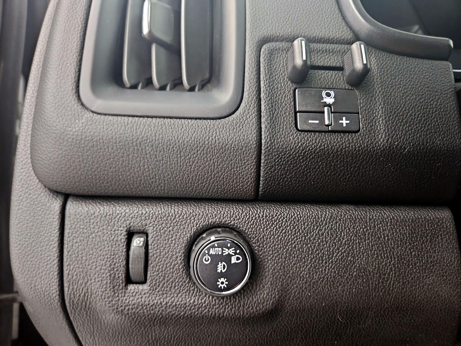 Thumbnail: 2019 Chevrolet Colorado - 13