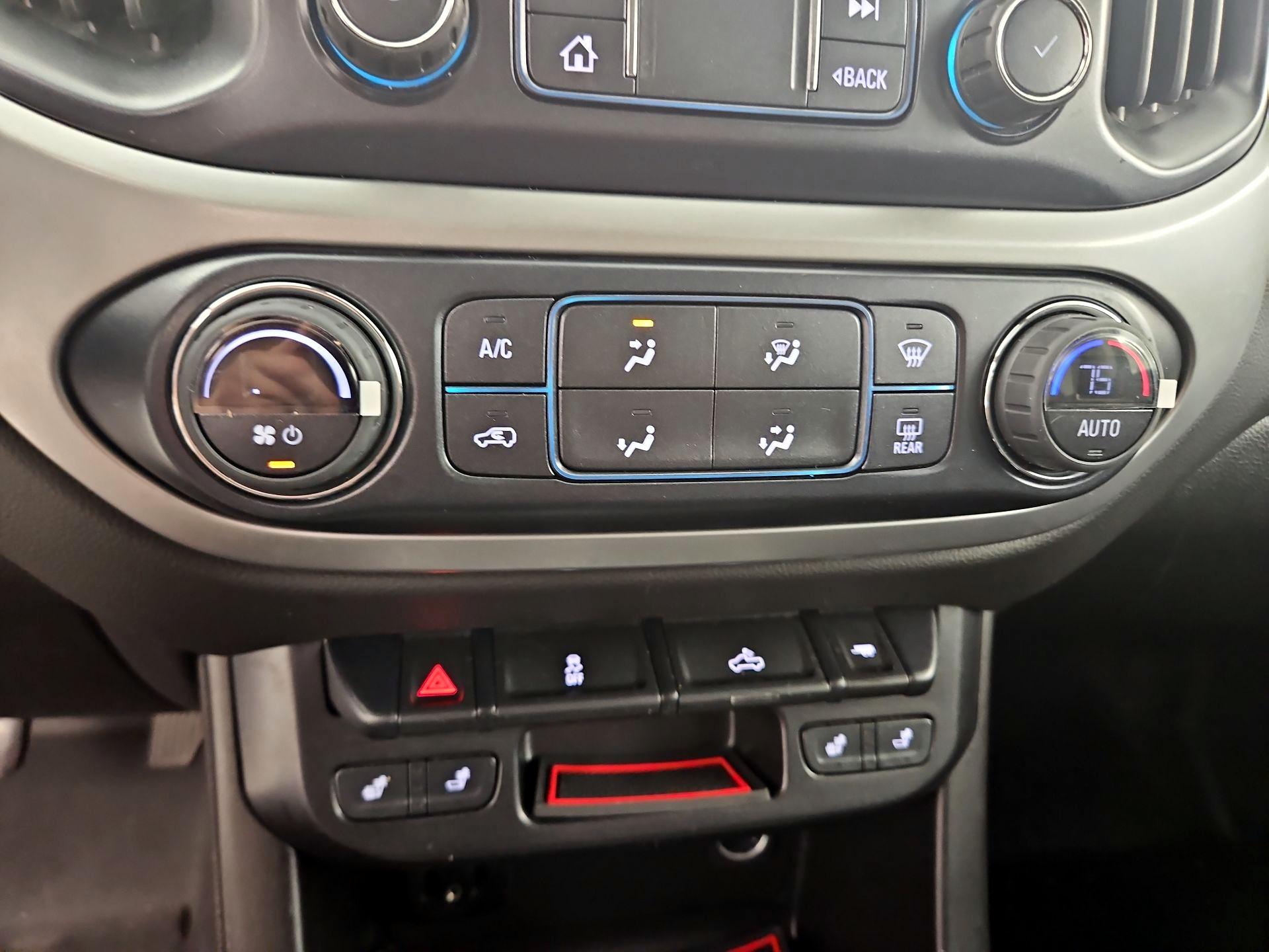 Thumbnail: 2019 Chevrolet Colorado - 16