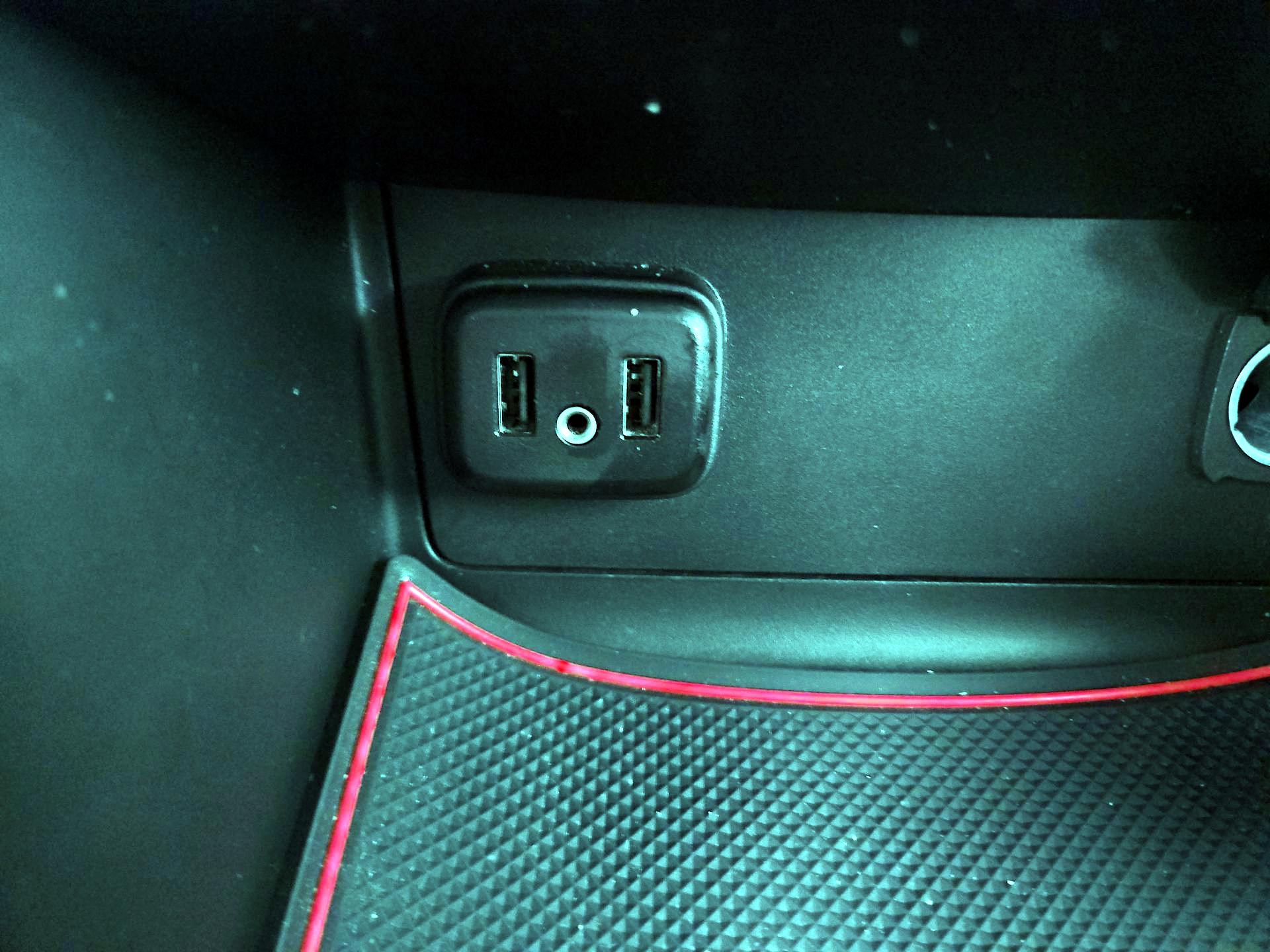Thumbnail: 2019 Chevrolet Colorado - 18