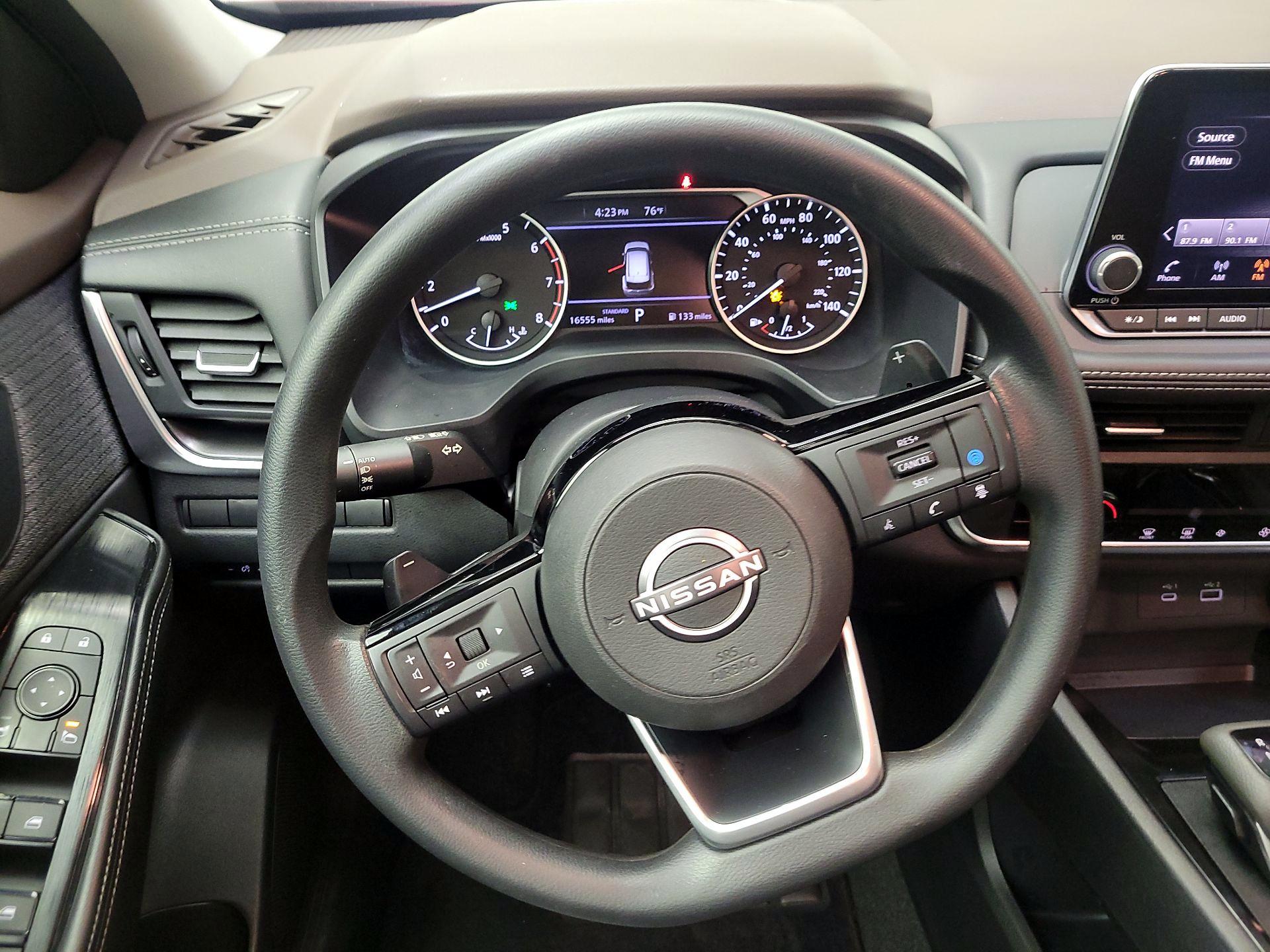 Thumbnail: 2023 Nissan Rogue - 10