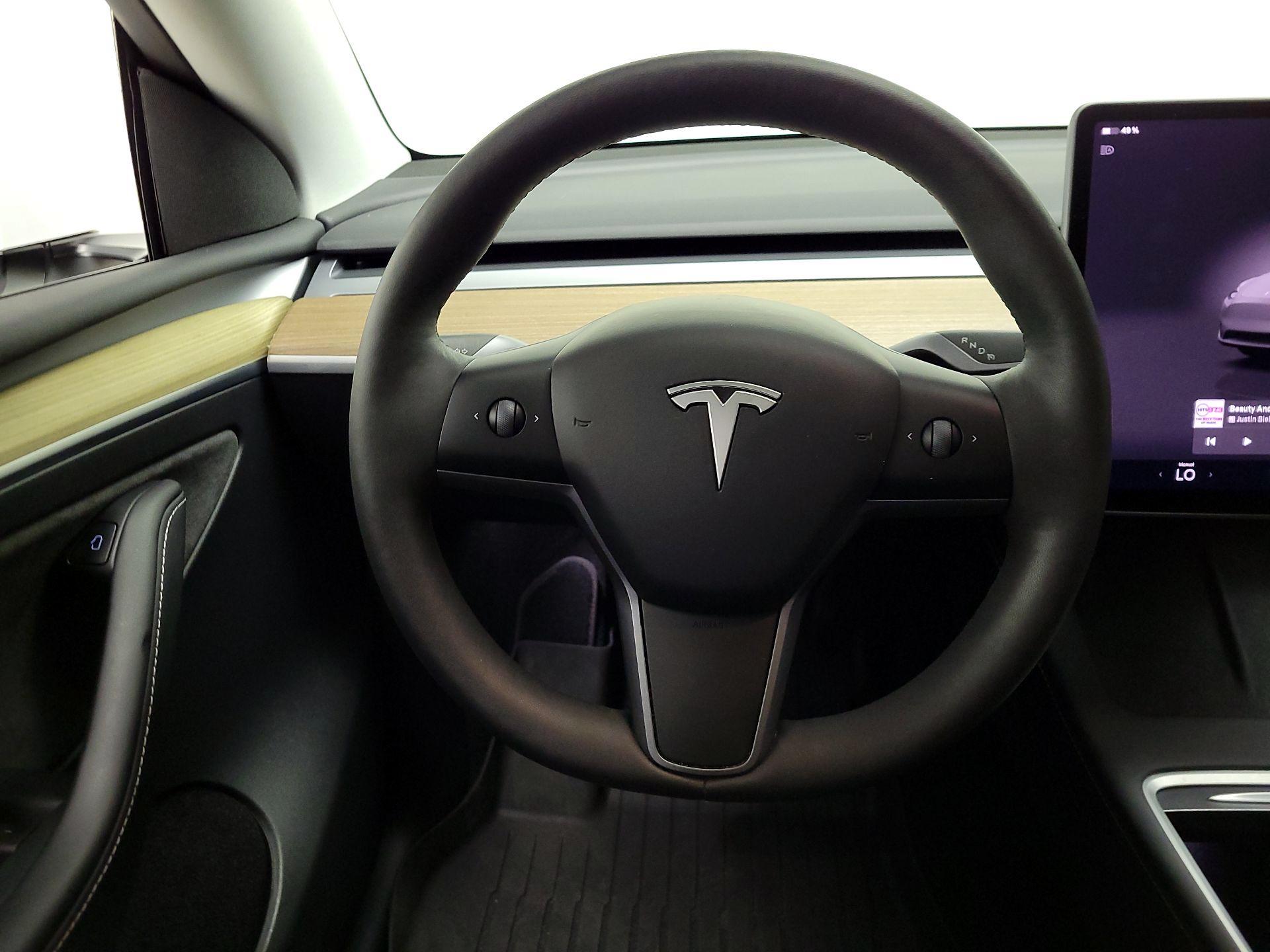 Thumbnail: 2023 Tesla Model Y - 10