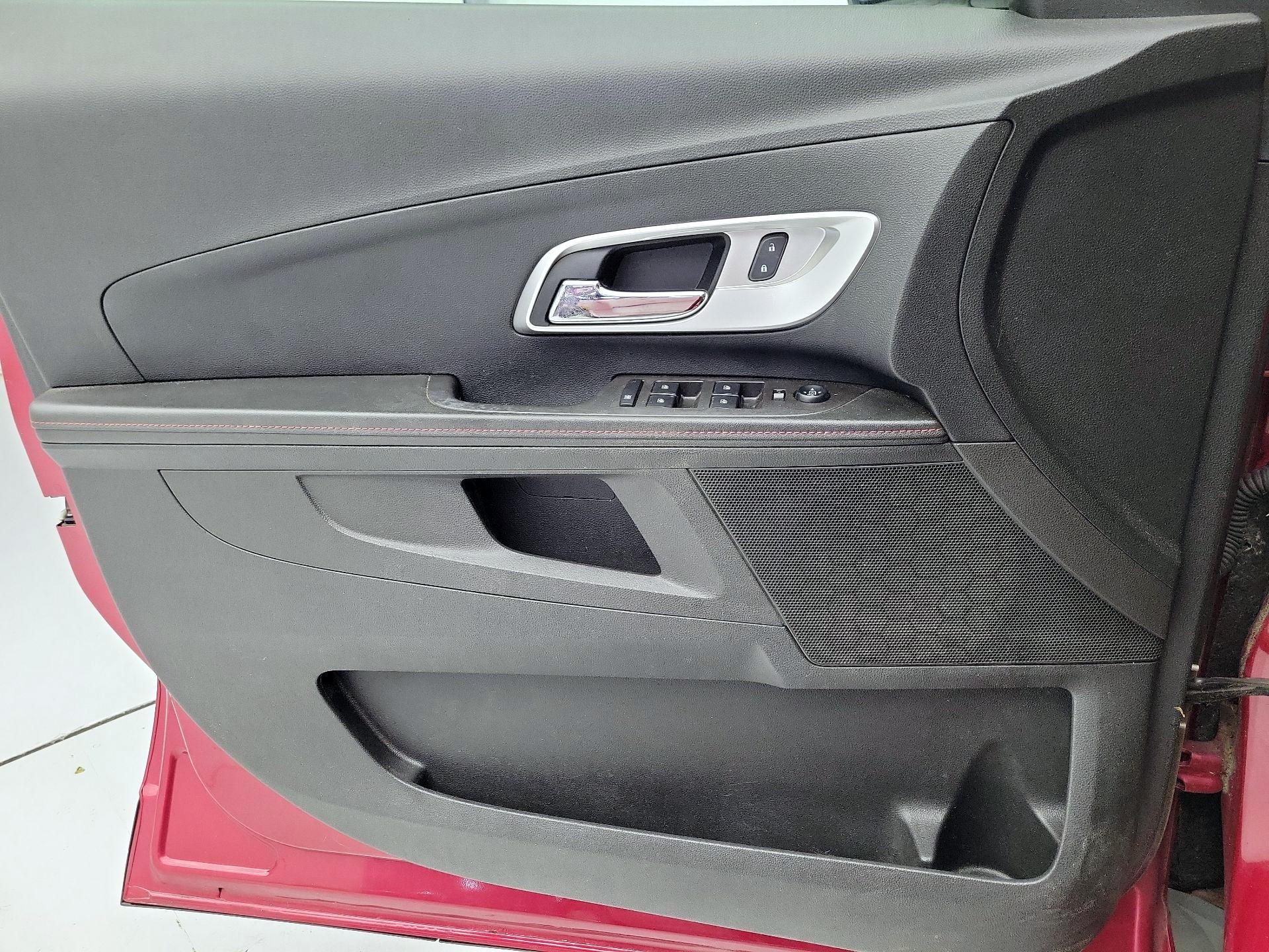 Thumbnail: 2015 Chevrolet Equinox - 12