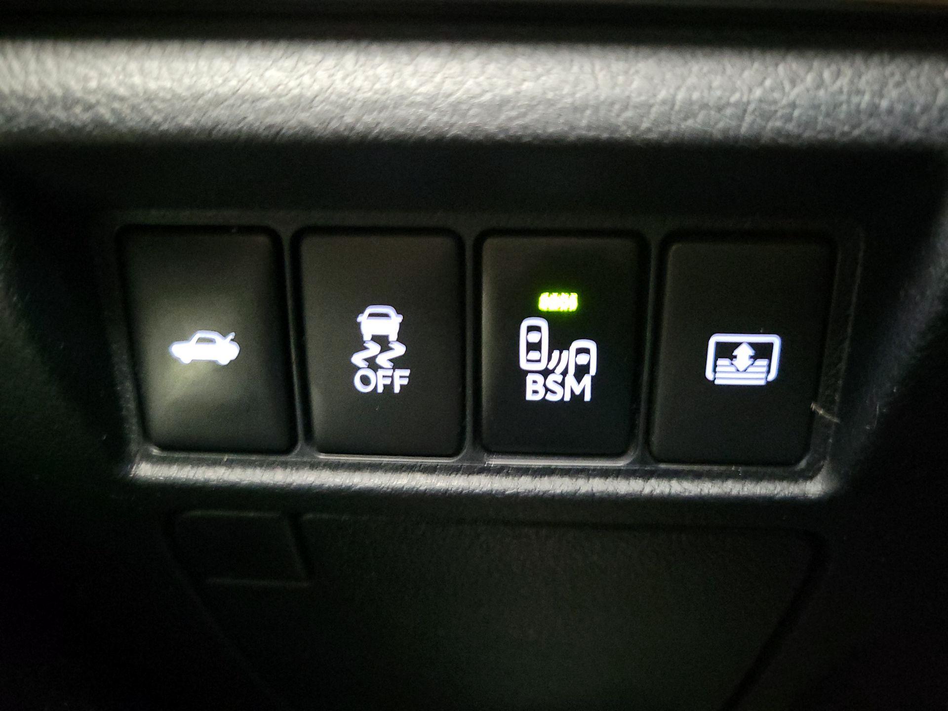Thumbnail: 2014 Toyota Avalon - 13