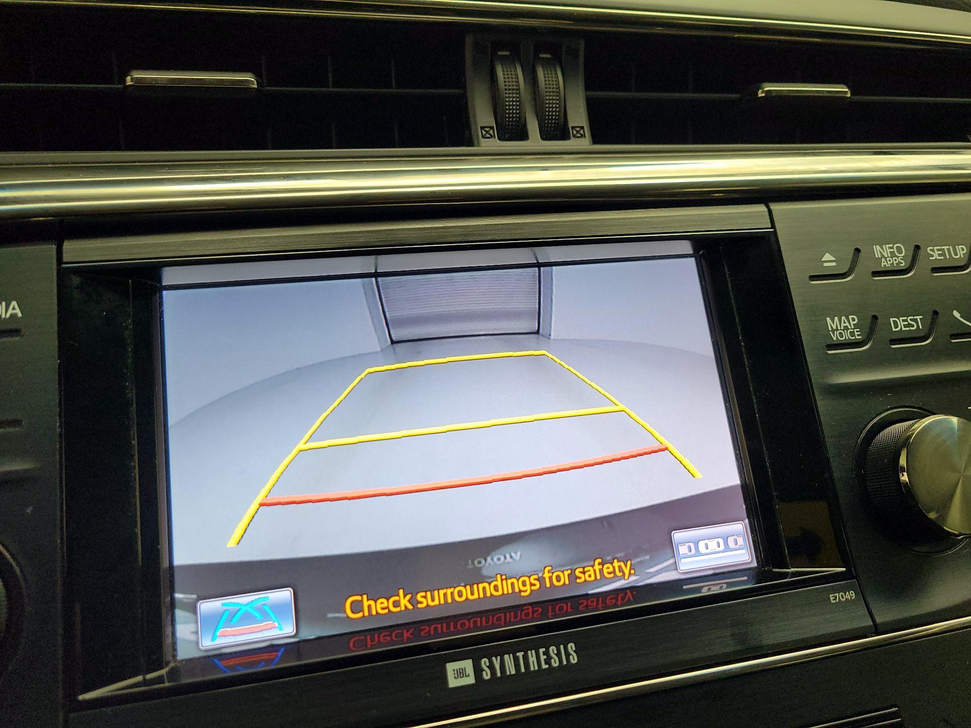 Thumbnail: 2014 Toyota Avalon - 15