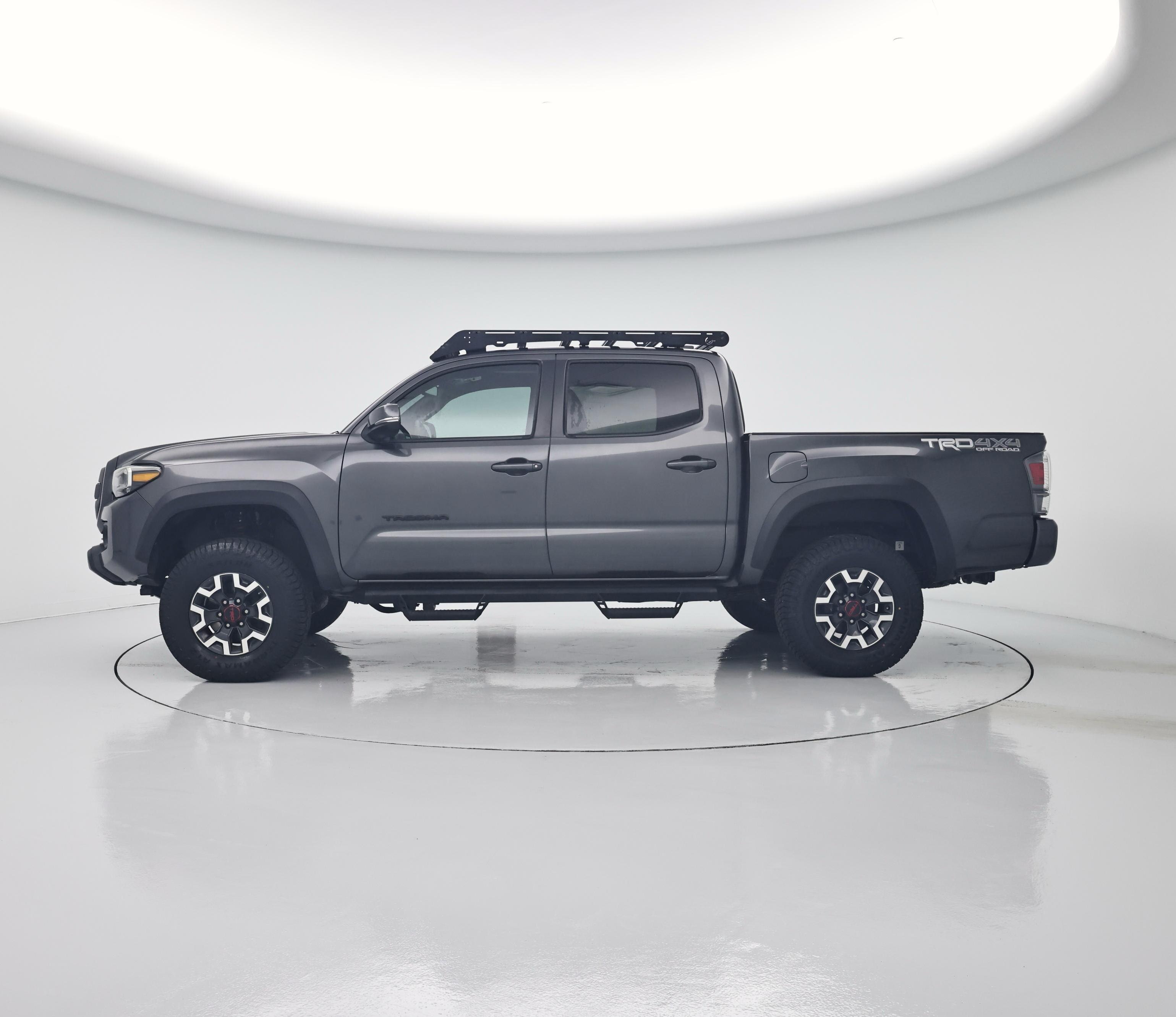 Thumbnail: 2020 Toyota Tacoma - 3