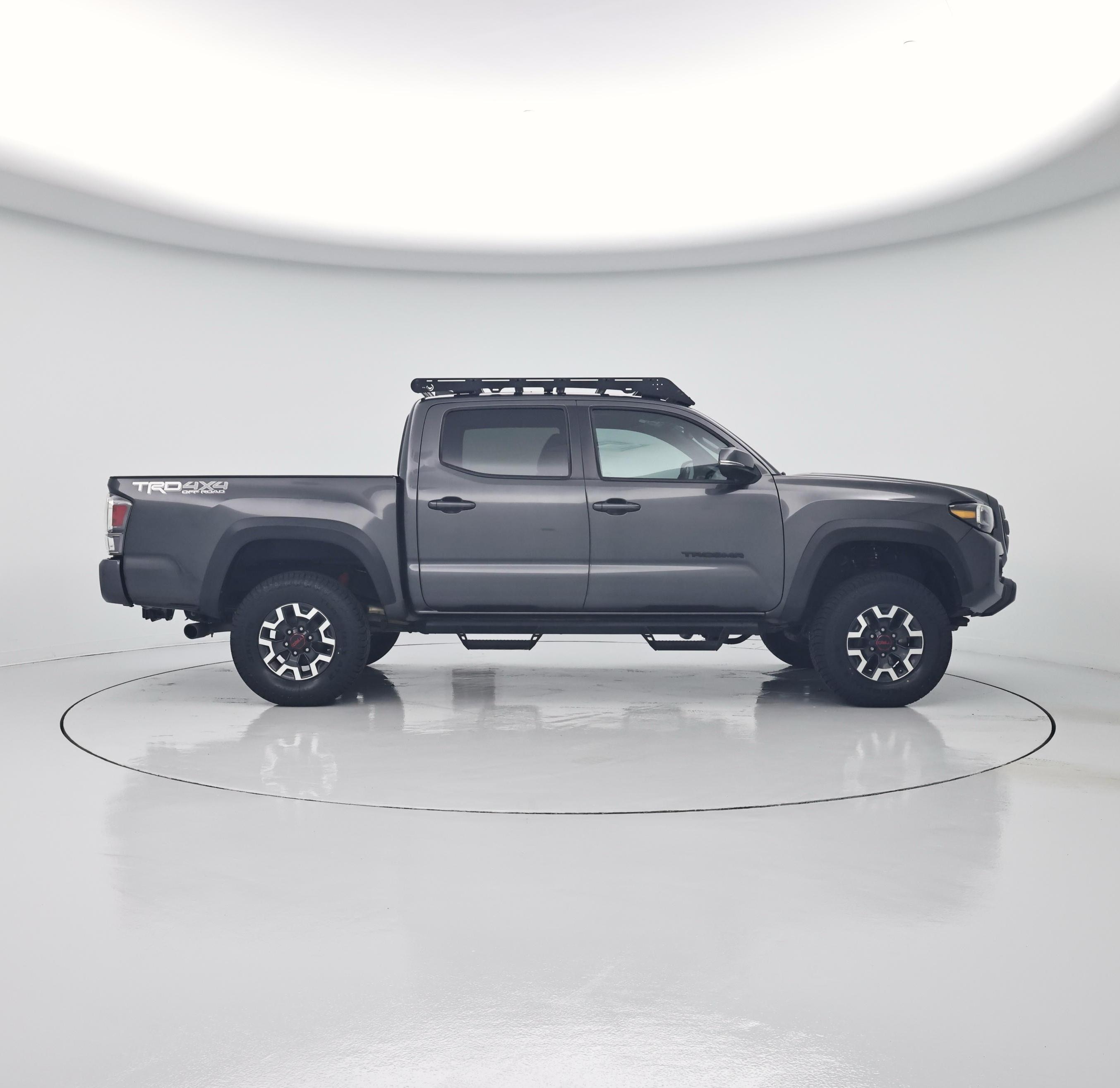 Thumbnail: 2020 Toyota Tacoma - 7