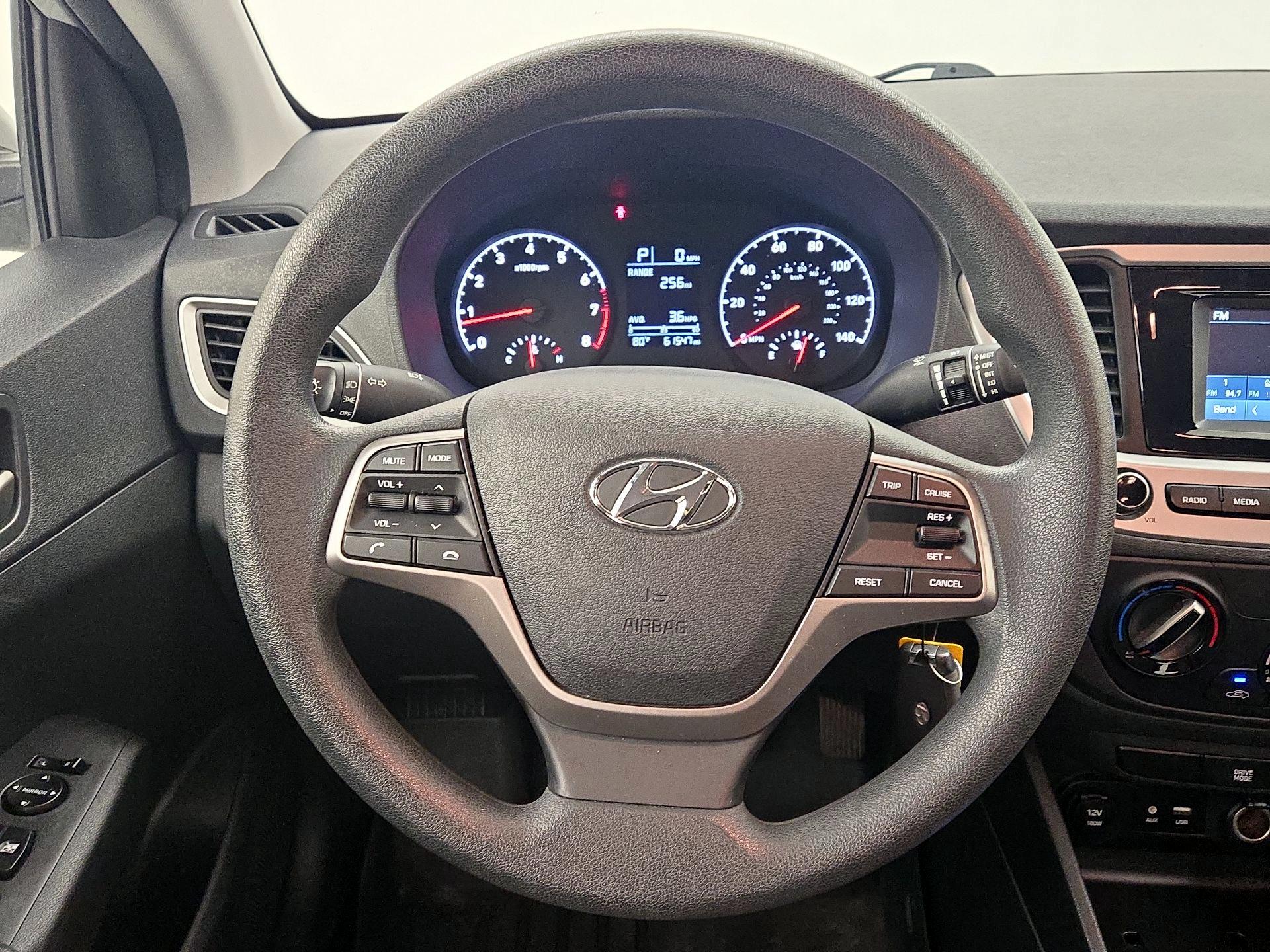 Thumbnail: 2022 Hyundai Accent - 10