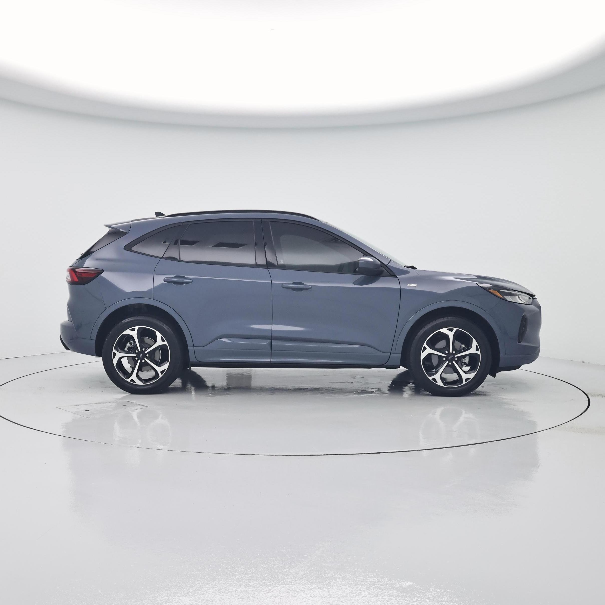 Thumbnail: 2023 Ford Escape - 7