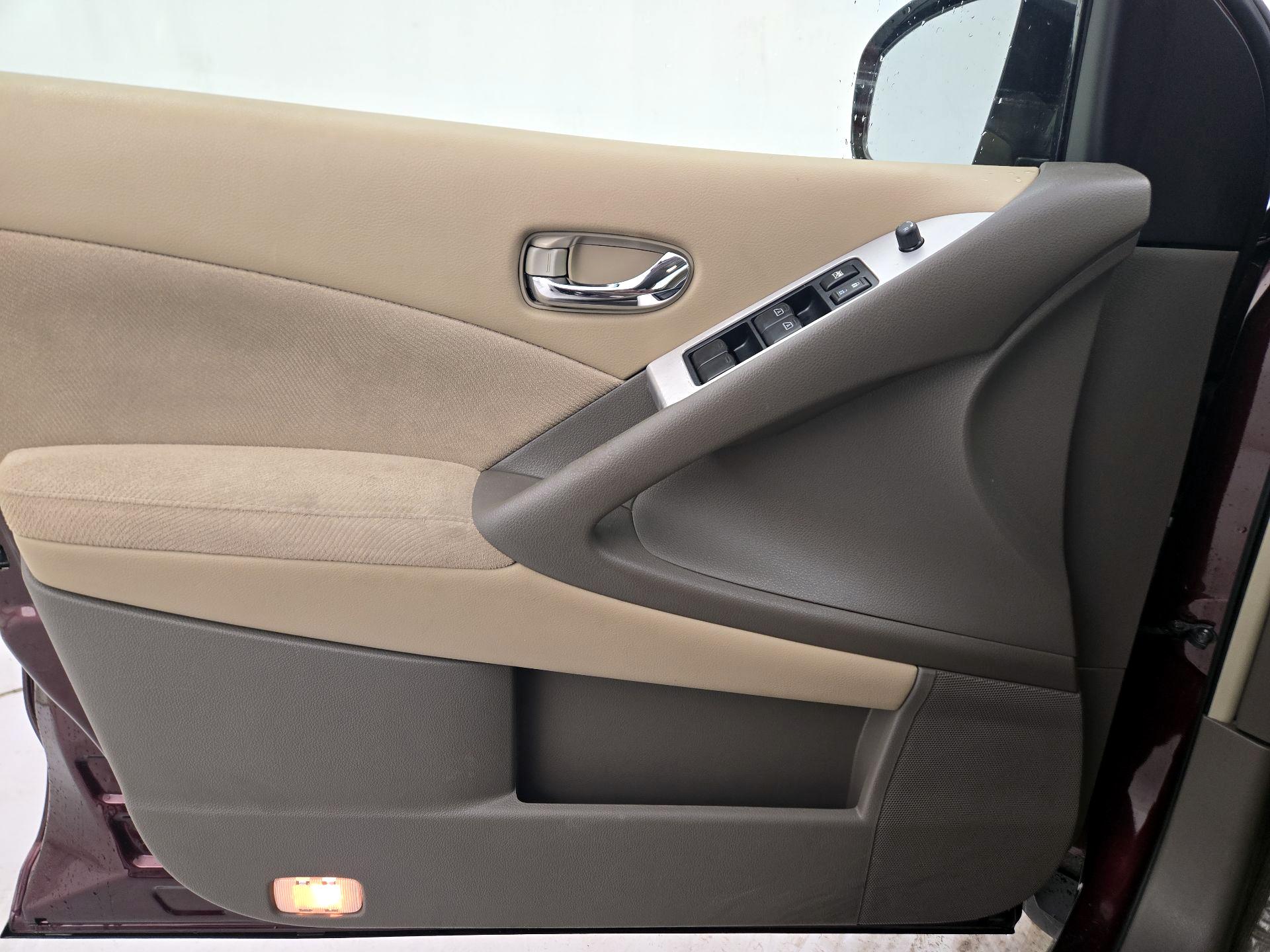 Thumbnail: 2014 Nissan Murano - 12