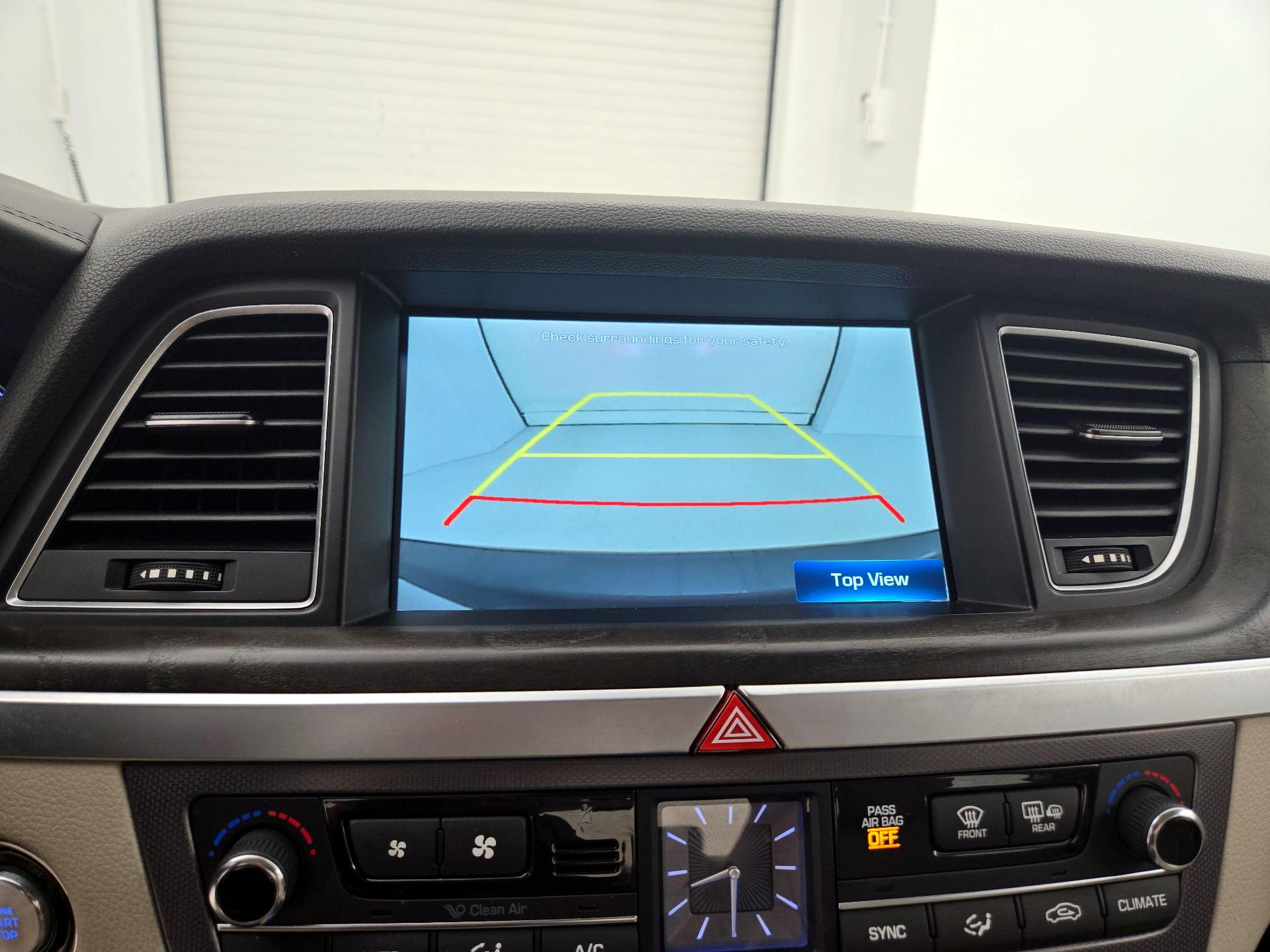 Thumbnail: 2016 Hyundai Genesis - 15