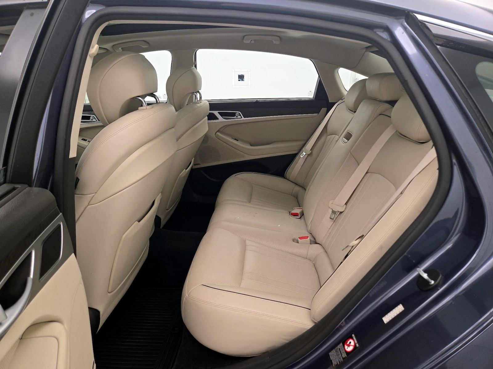 2016 Hyundai Genesis Base - Photo 22