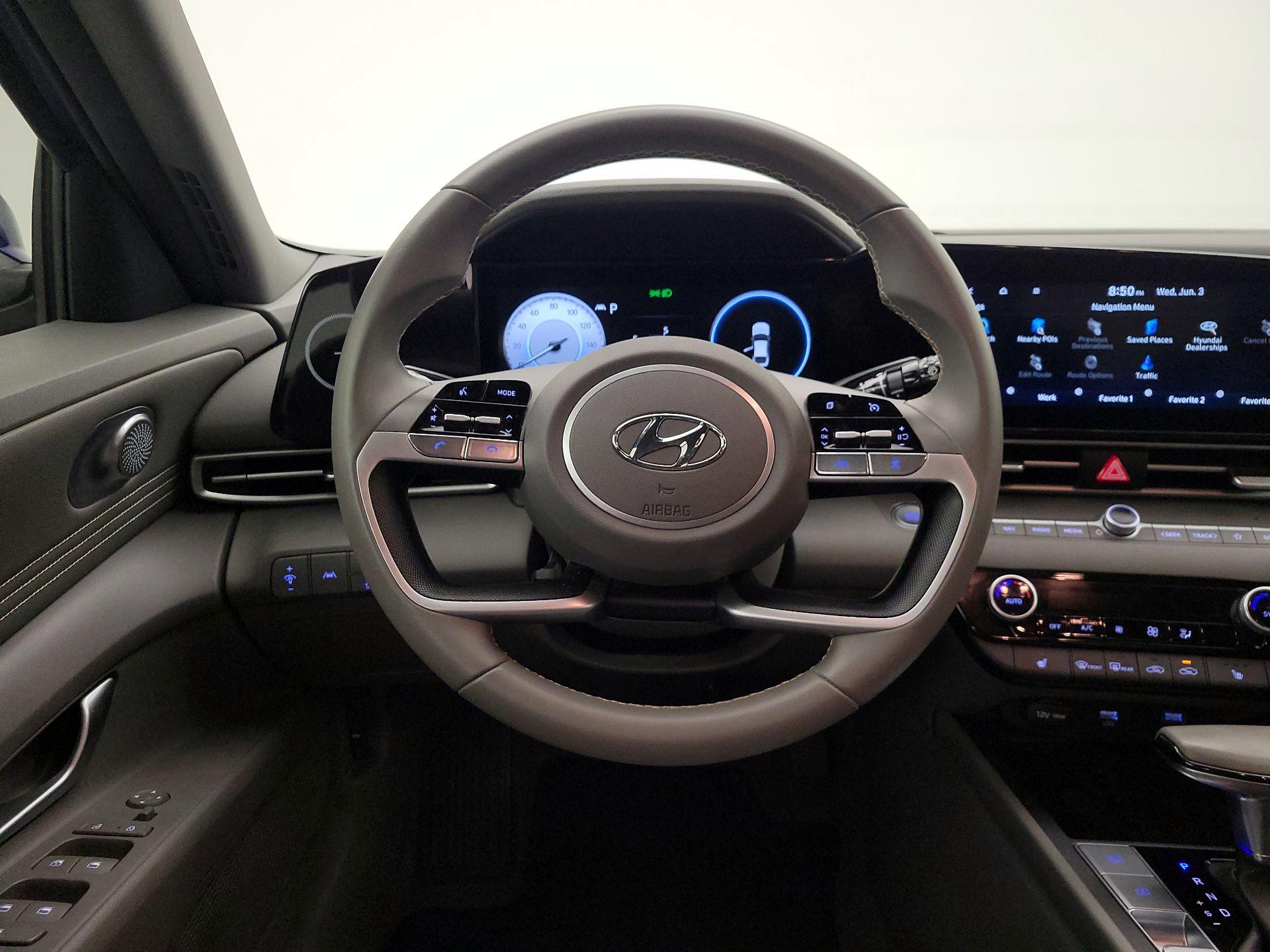 Thumbnail: 2023 Hyundai Elantra - 10
