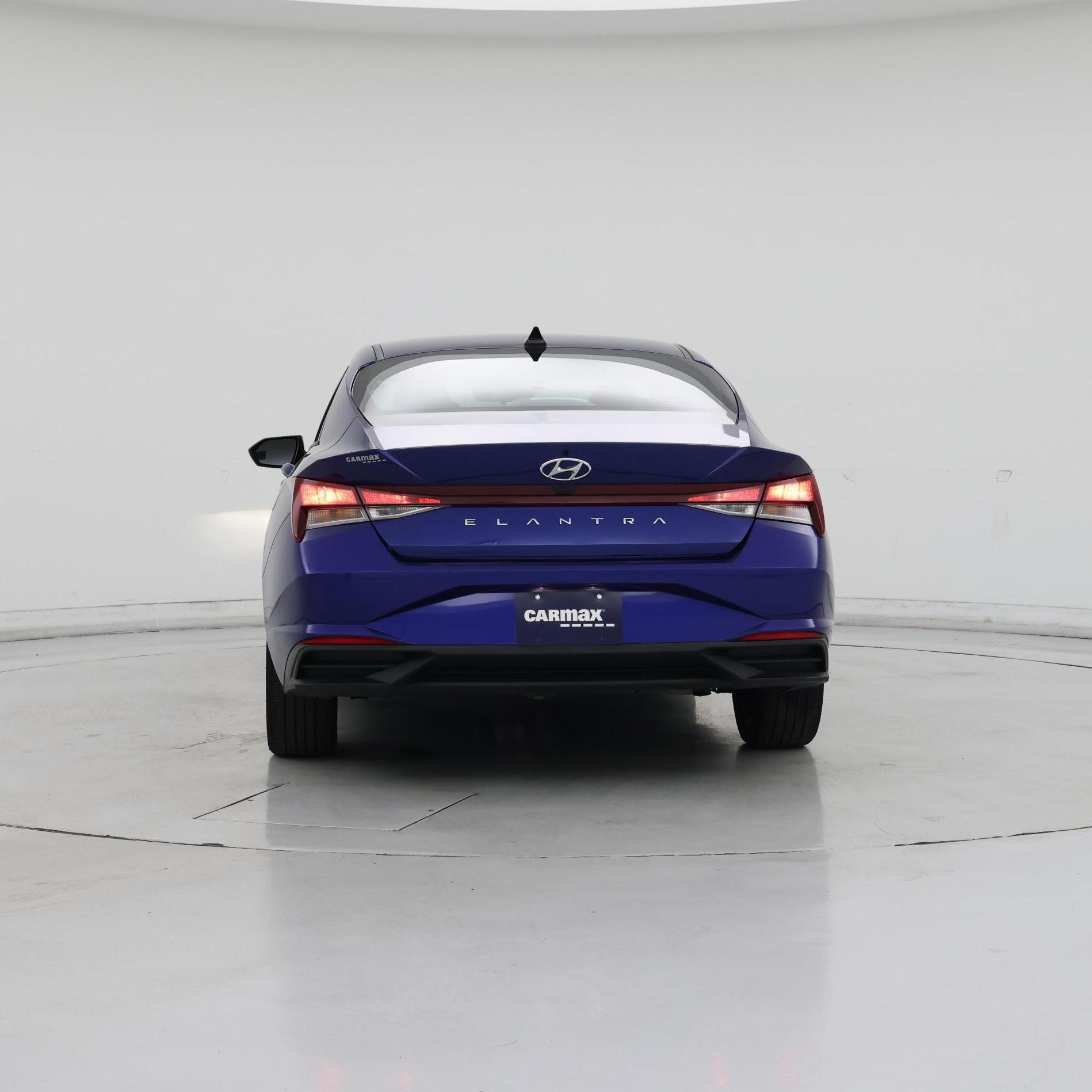 Thumbnail: 2023 Hyundai Elantra - 6