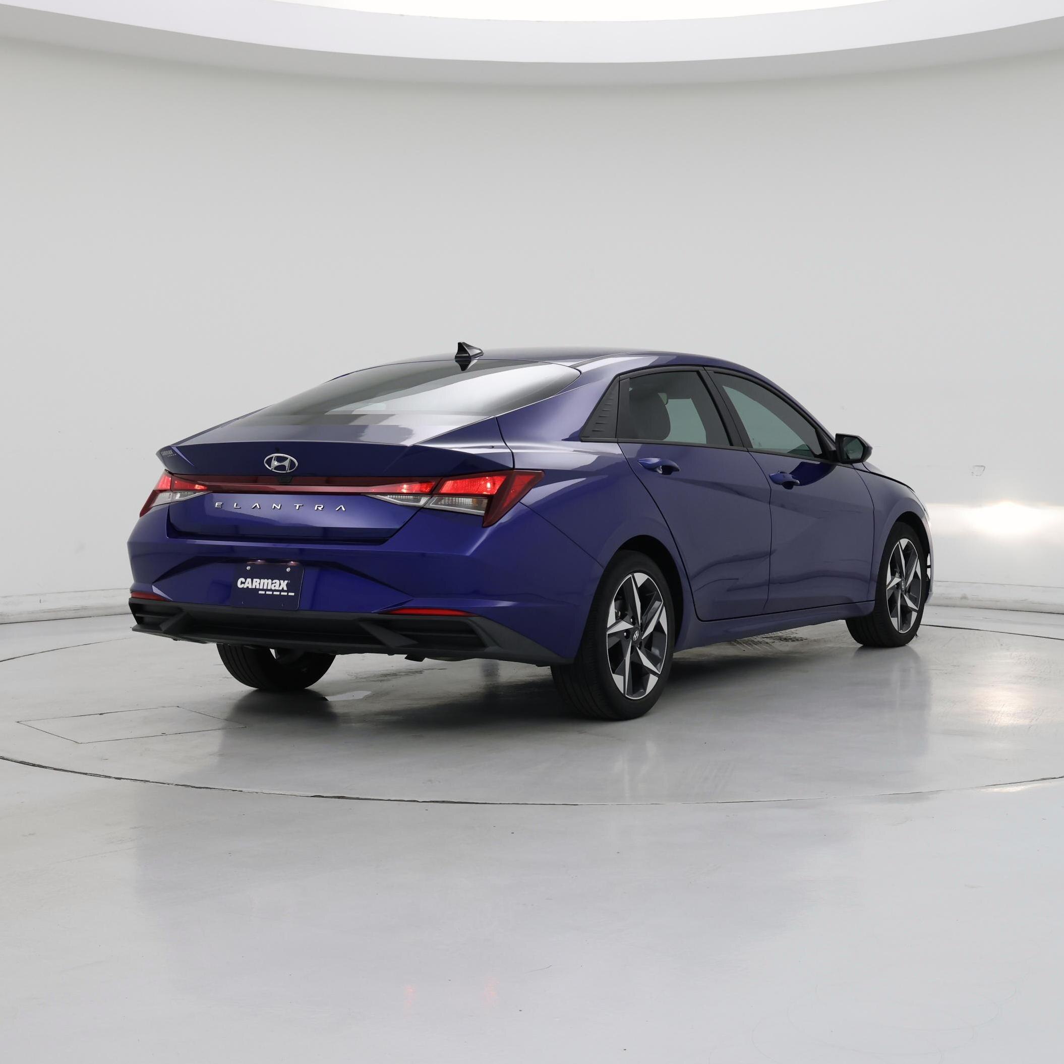 Thumbnail: 2023 Hyundai Elantra - 8