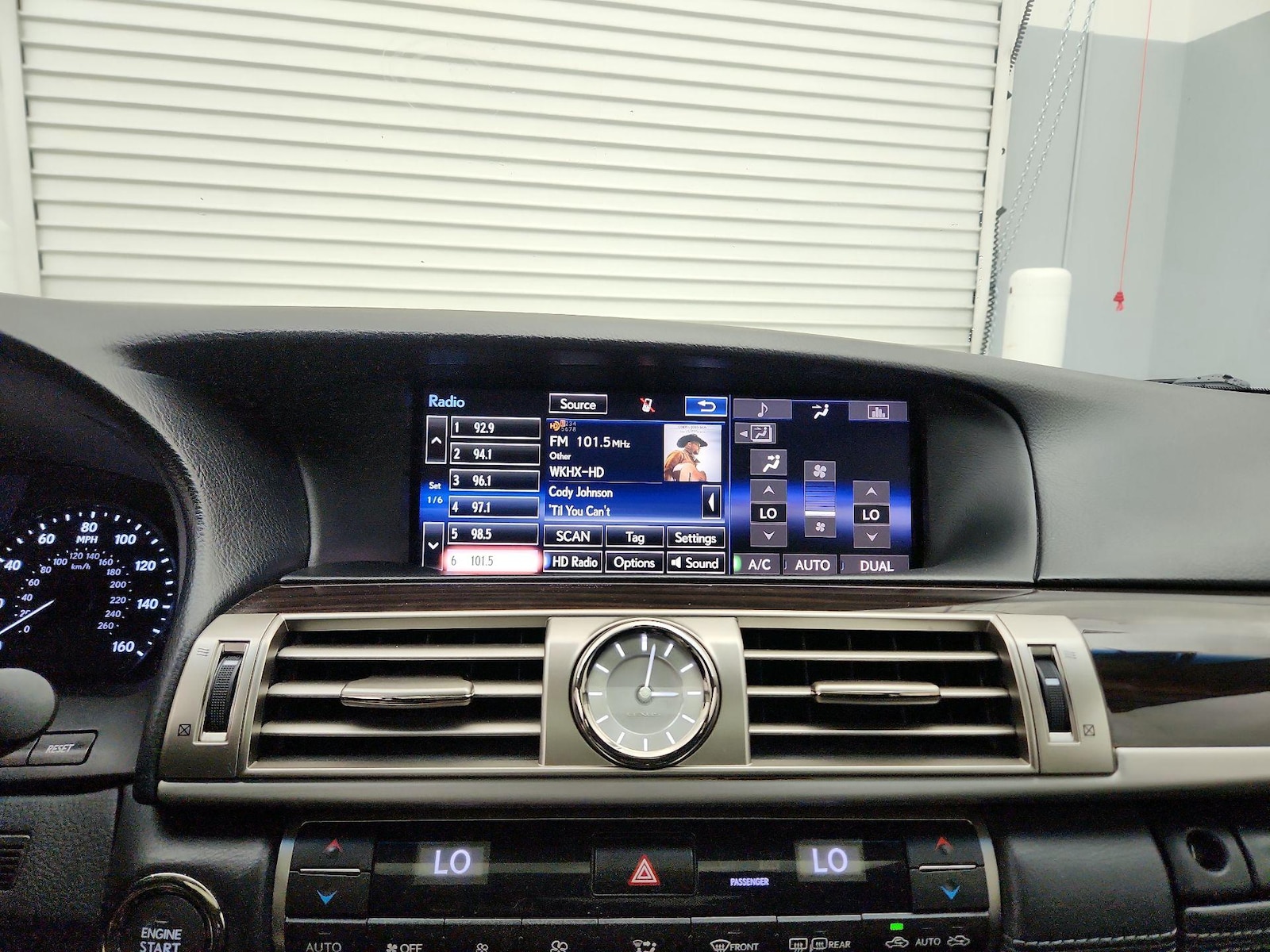 2015 Lexus LS Base - Photo 16