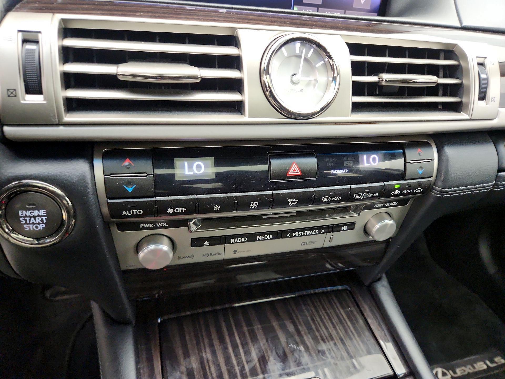 Thumbnail: 2015 Lexus LS - 16