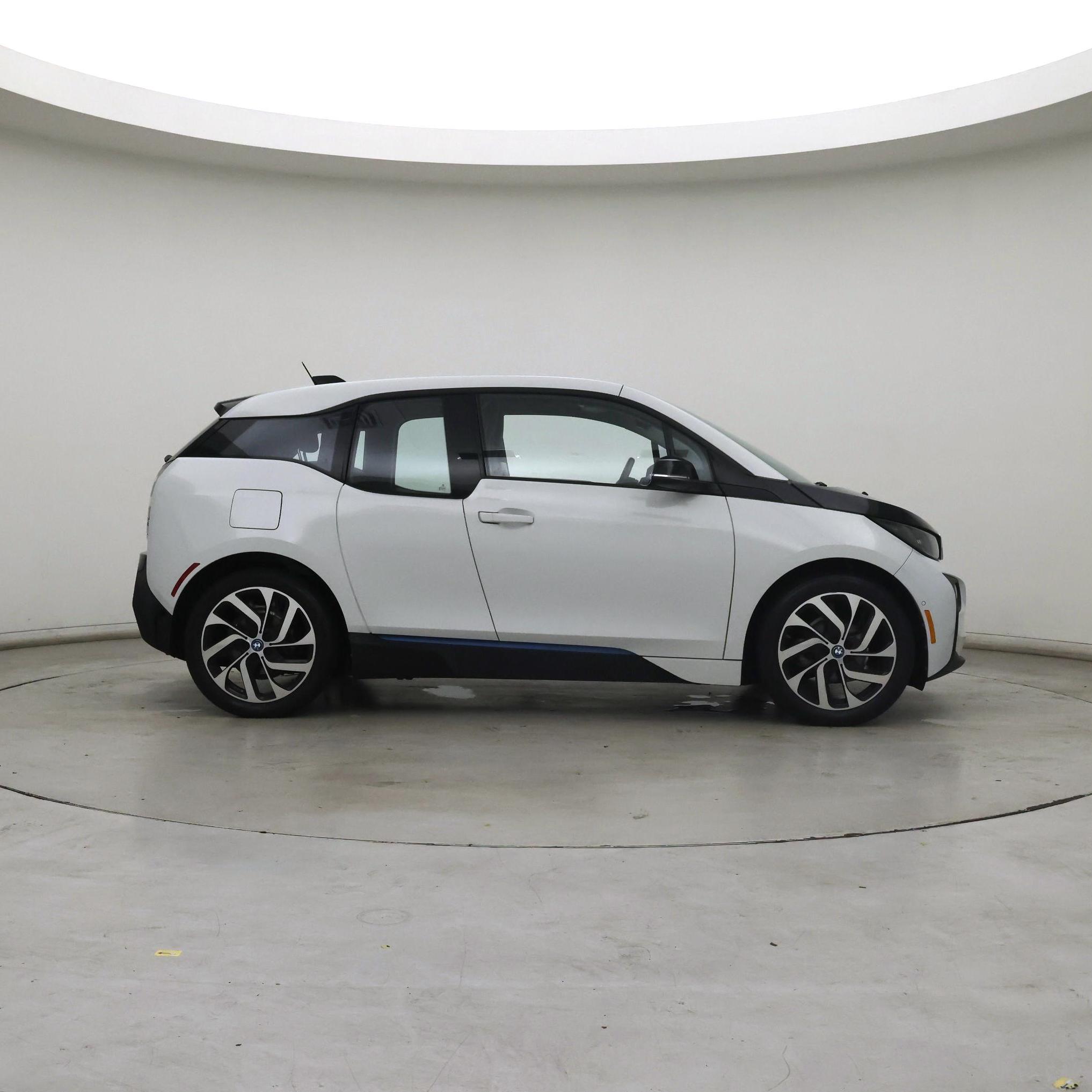 Thumbnail: 2017 BMW i3 - 7
