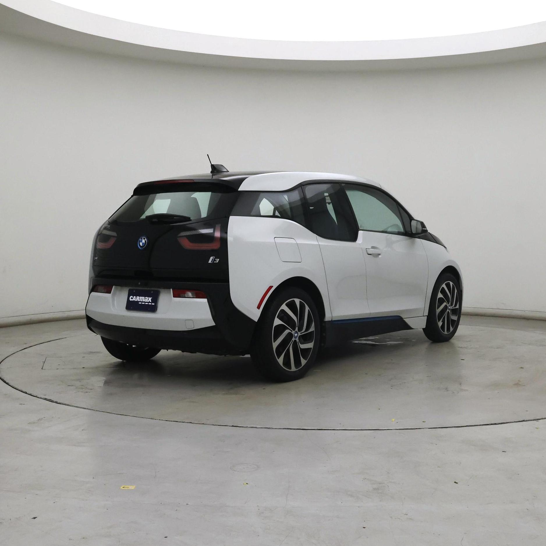 Thumbnail: 2017 BMW i3 - 8