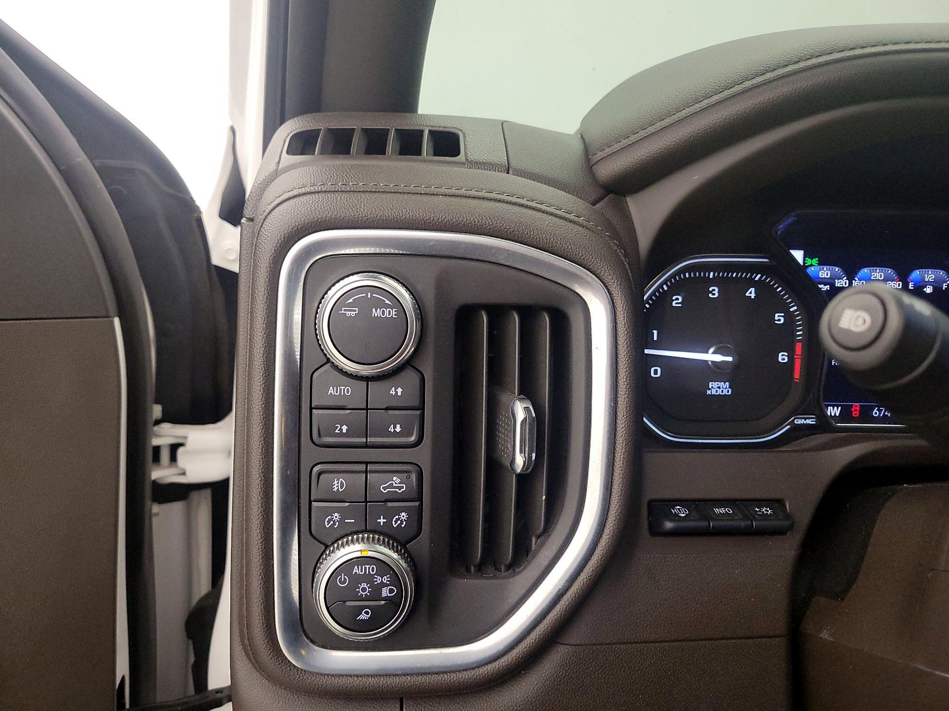 Thumbnail: 2022 GMC Sierra 1500 - 13
