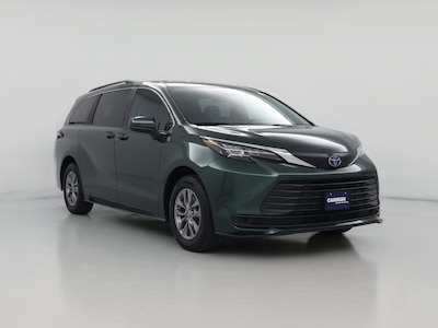 2025 Toyota Sienna LE