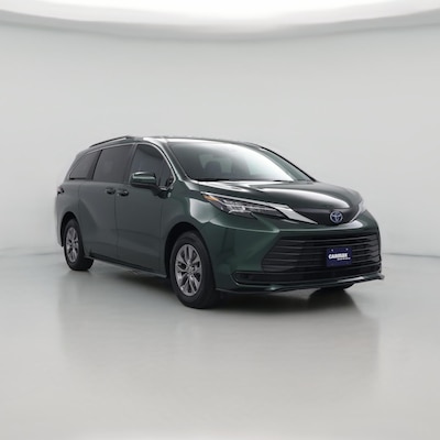 2025 Toyota Sienna LE