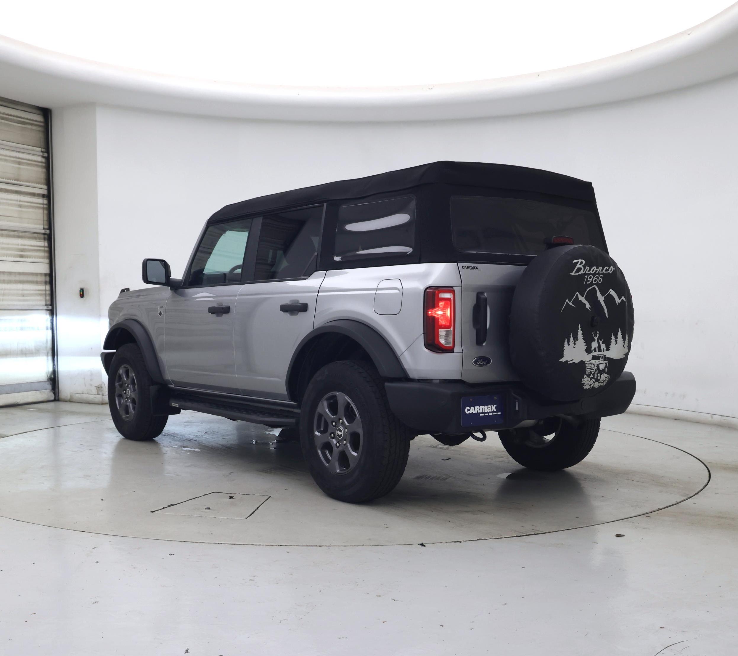 Thumbnail: 2023 Ford Bronco - 2