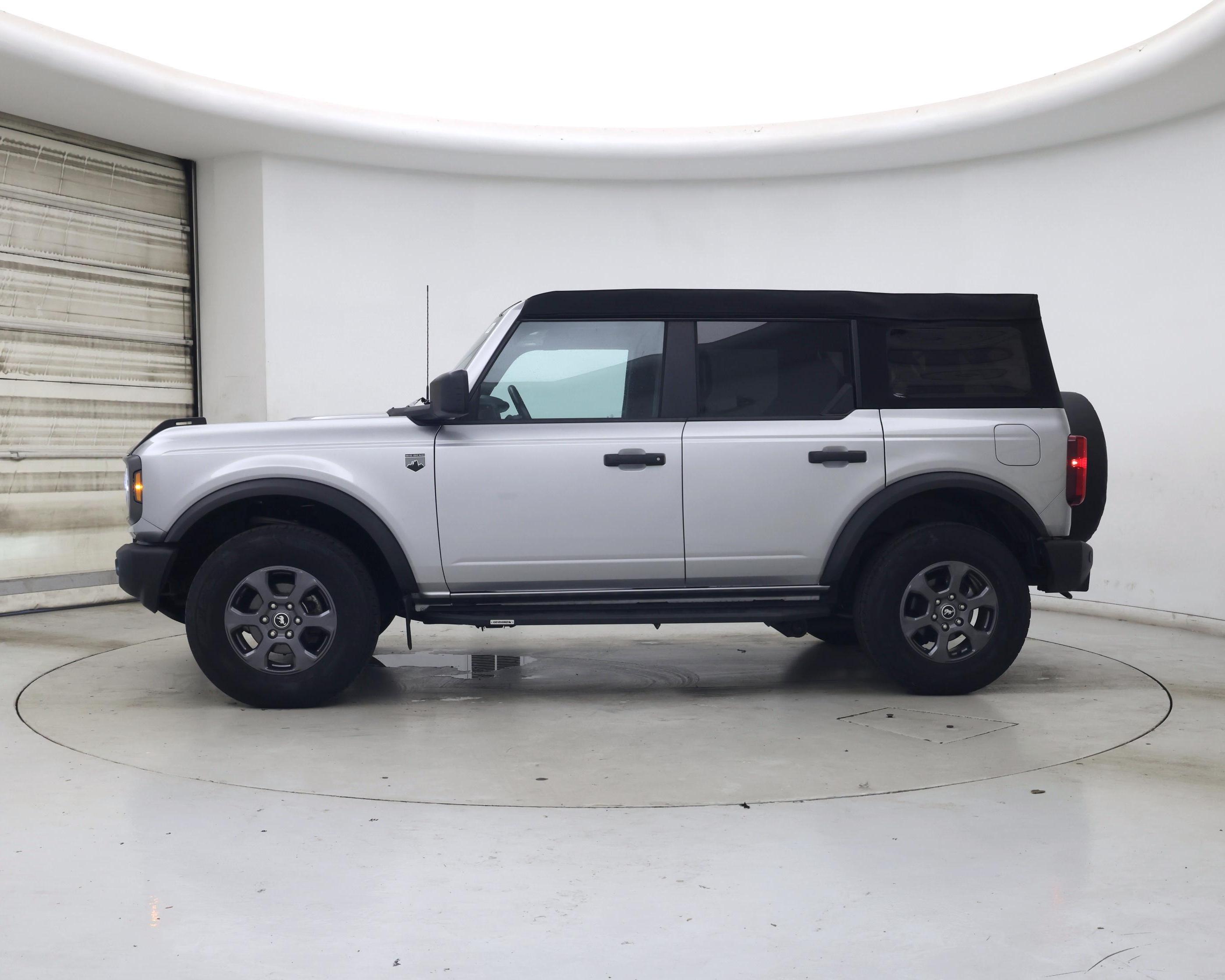 Thumbnail: 2023 Ford Bronco - 3