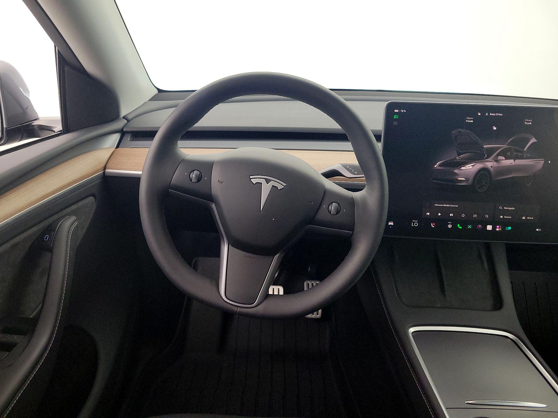Thumbnail: 2024 Tesla Model Y - 10