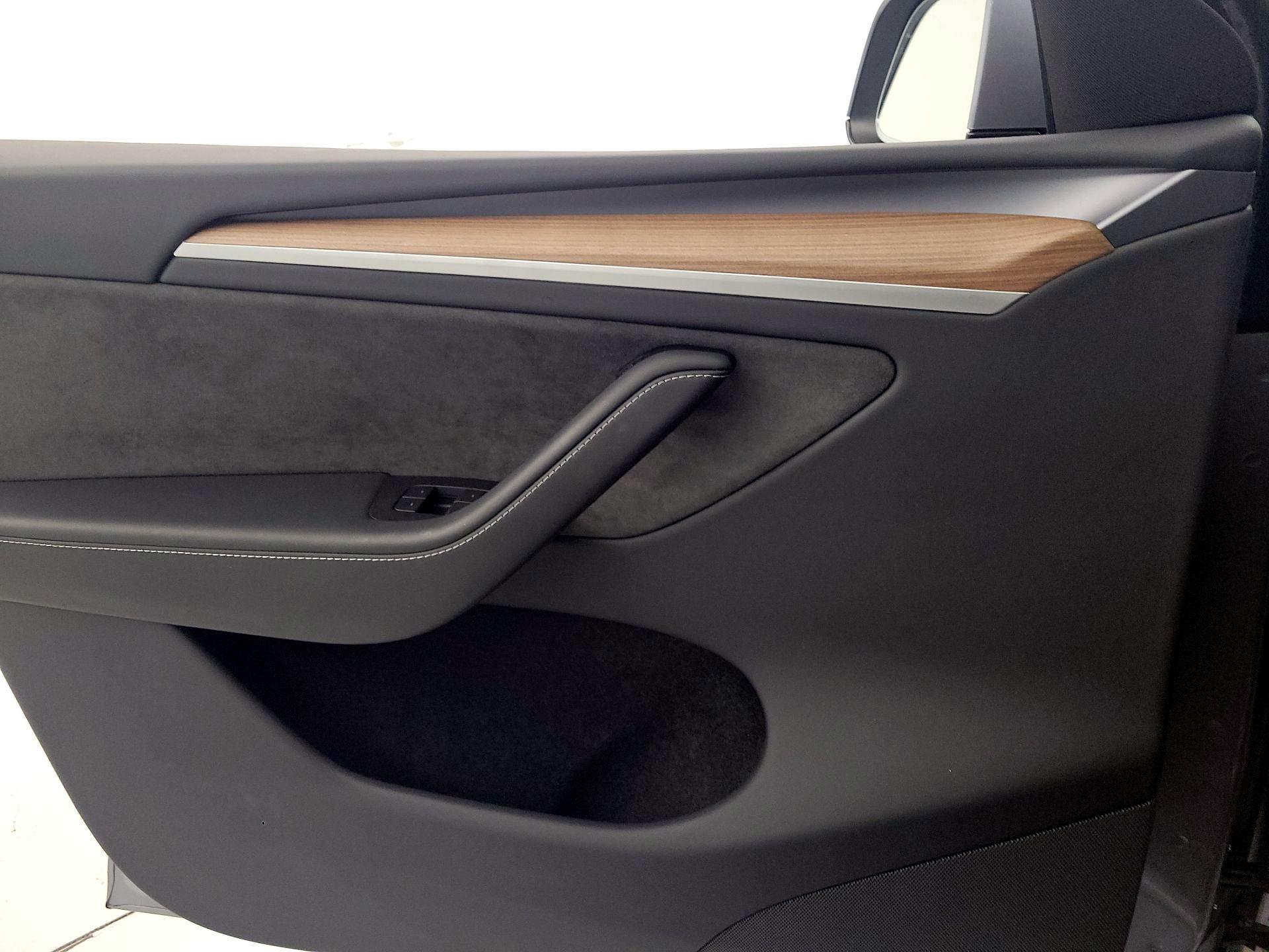 Thumbnail: 2024 Tesla Model Y - 12