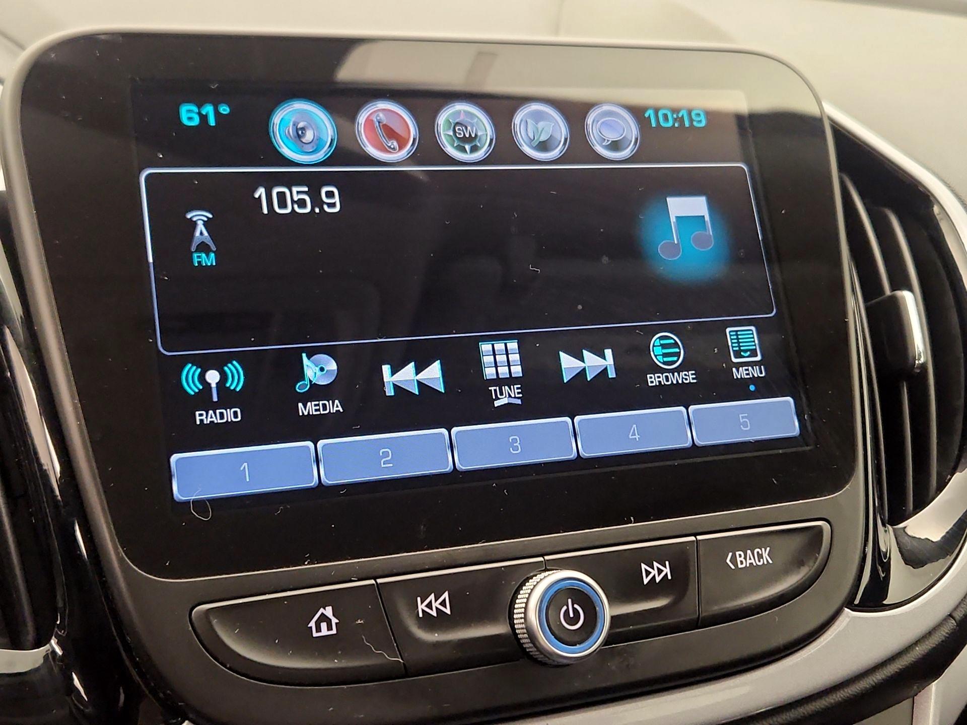 Thumbnail: 2018 Chevrolet Volt - 16