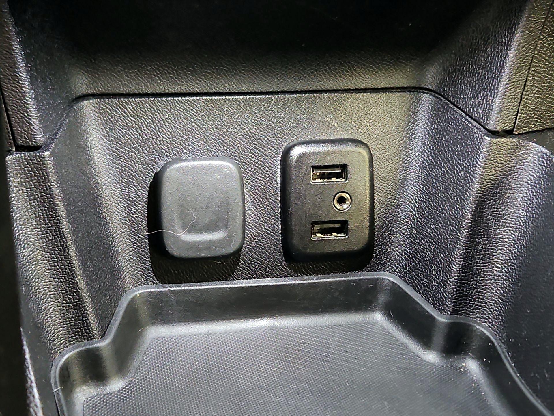 Thumbnail: 2018 Chevrolet Volt - 18