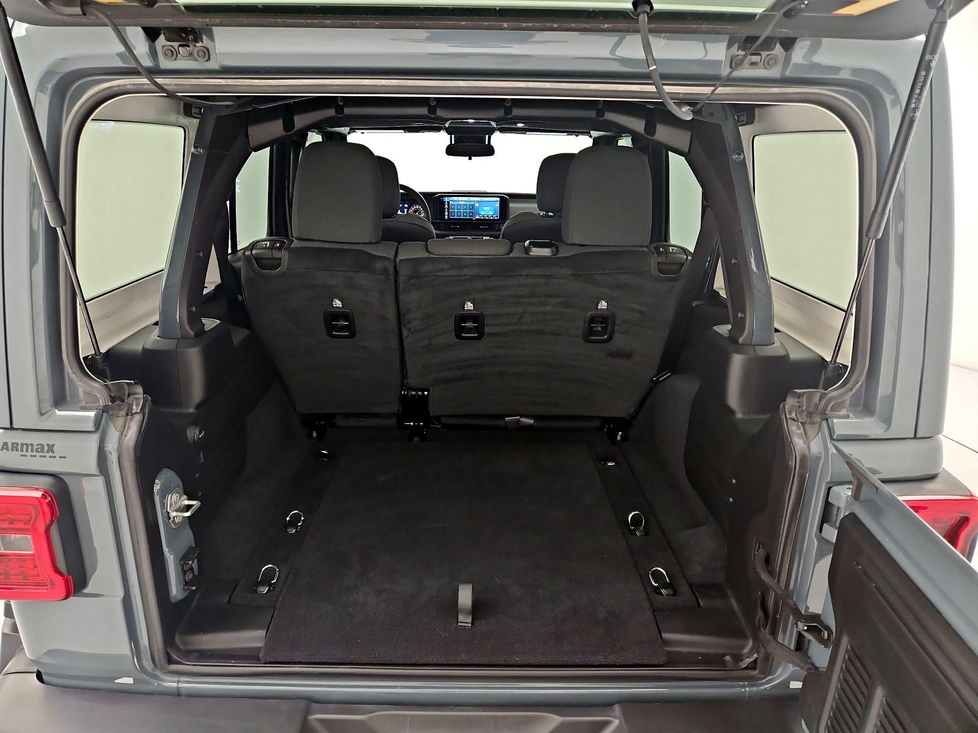 Thumbnail: 2024 Jeep Wrangler - 20