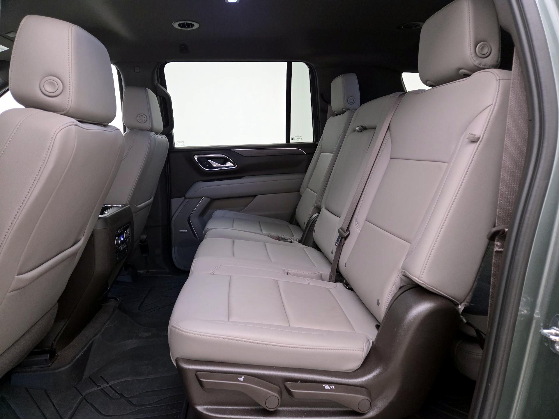 Thumbnail: 2024 Chevrolet Suburban - 19