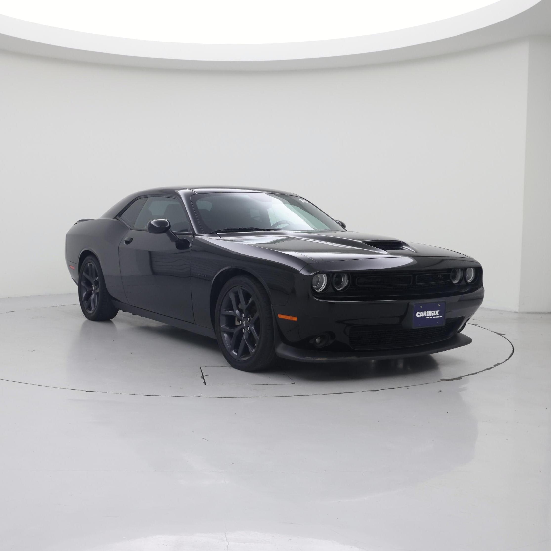 Black 2022 Dodge Challenger Coupe Rear-Wheel Drive Automatic