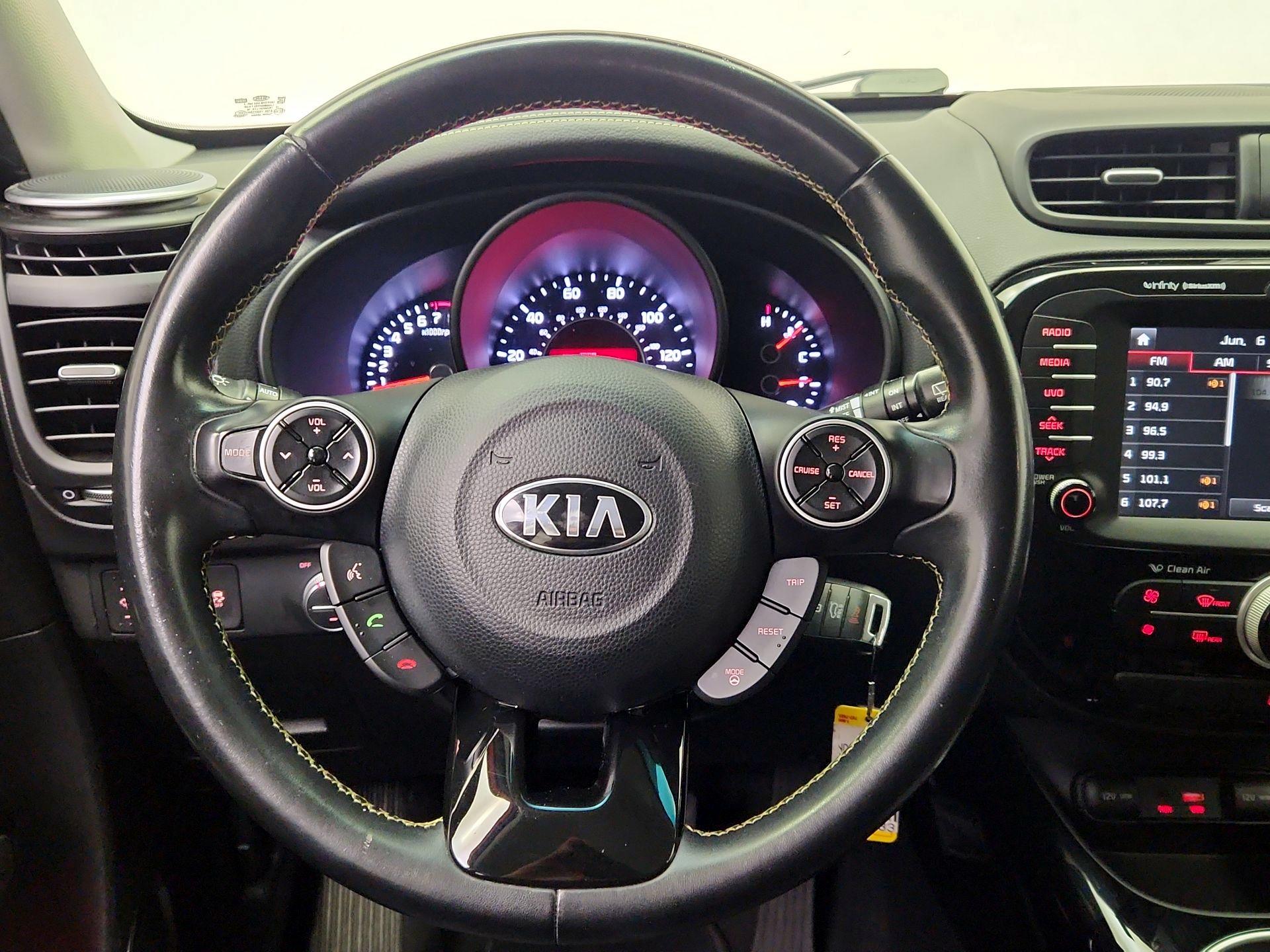 Thumbnail: 2016 Kia Soul - 10