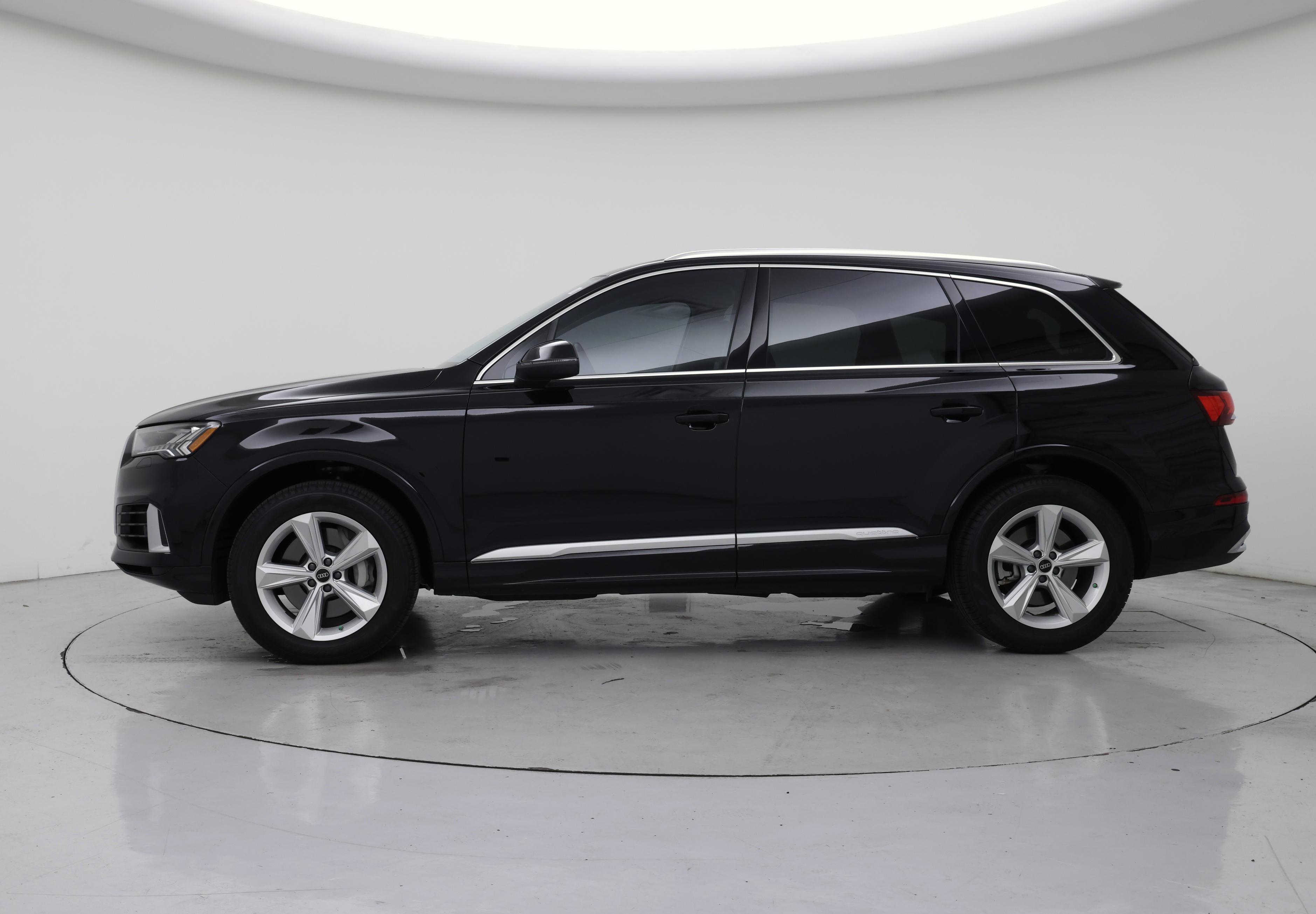 Thumbnail: 2023 Audi Q7 - 3