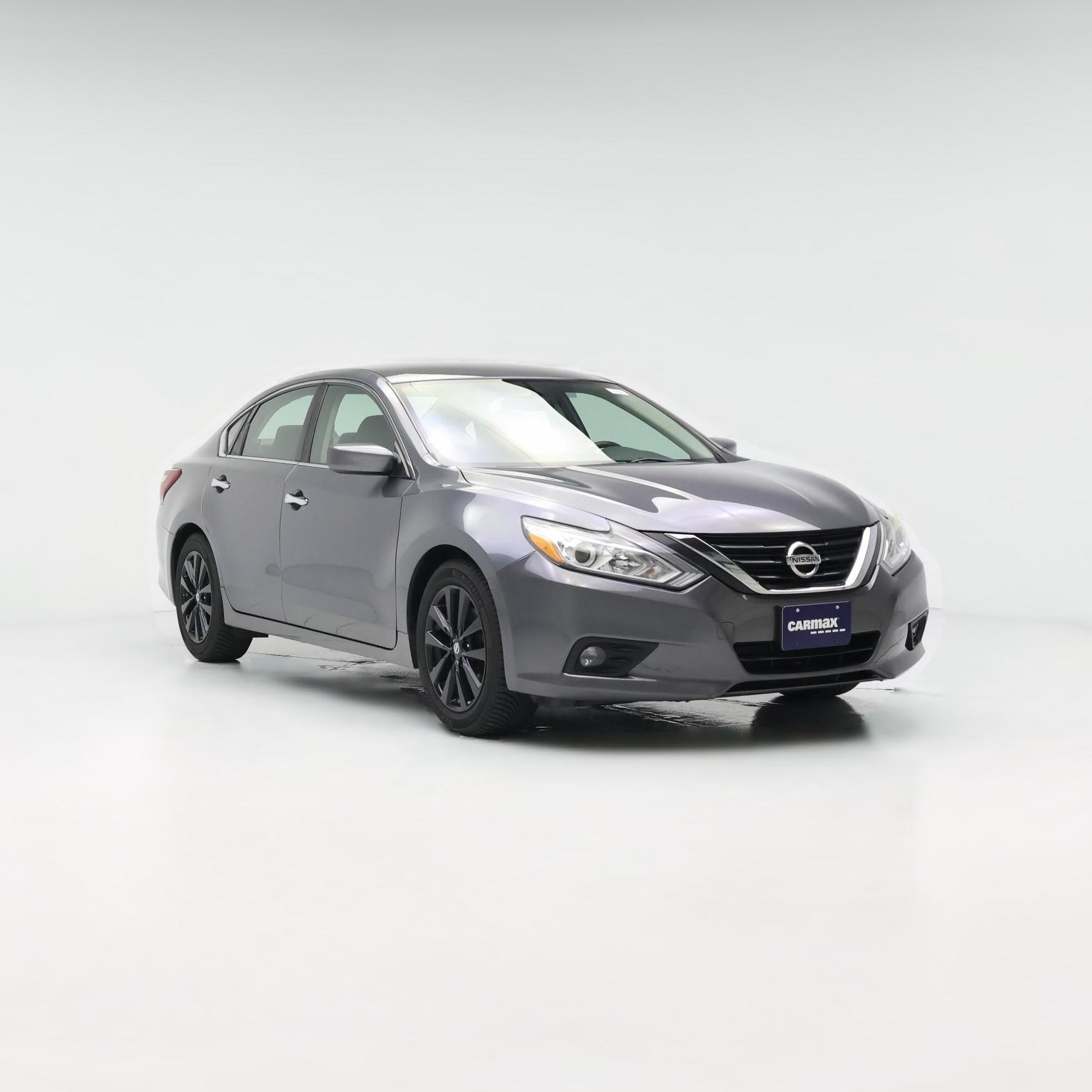 Thumbnail: 2018 Nissan Altima - 1