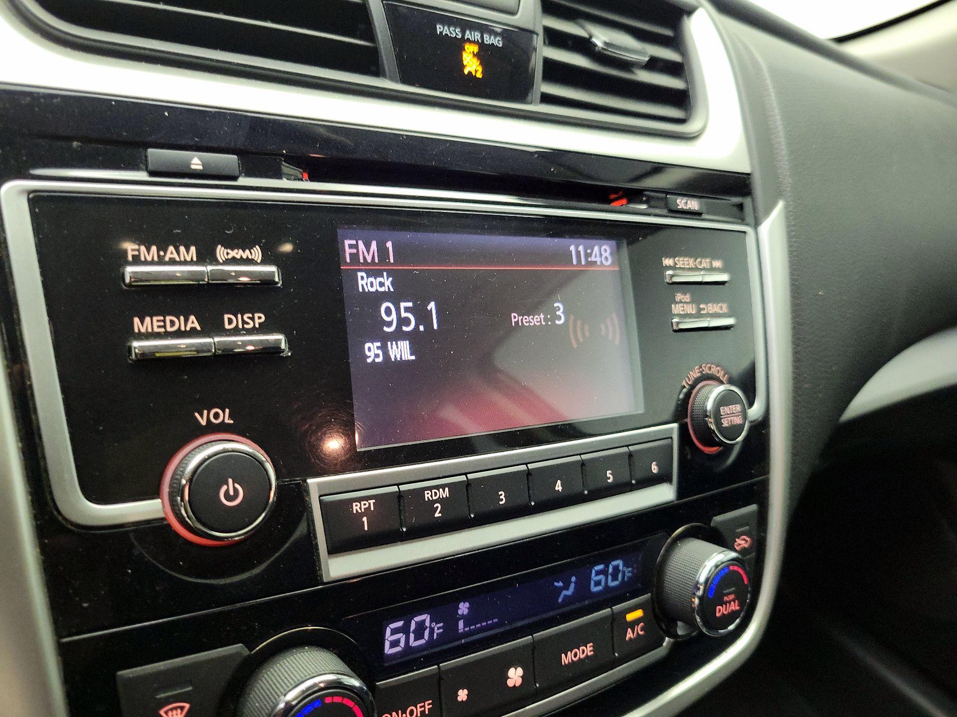 Thumbnail: 2018 Nissan Altima - 15
