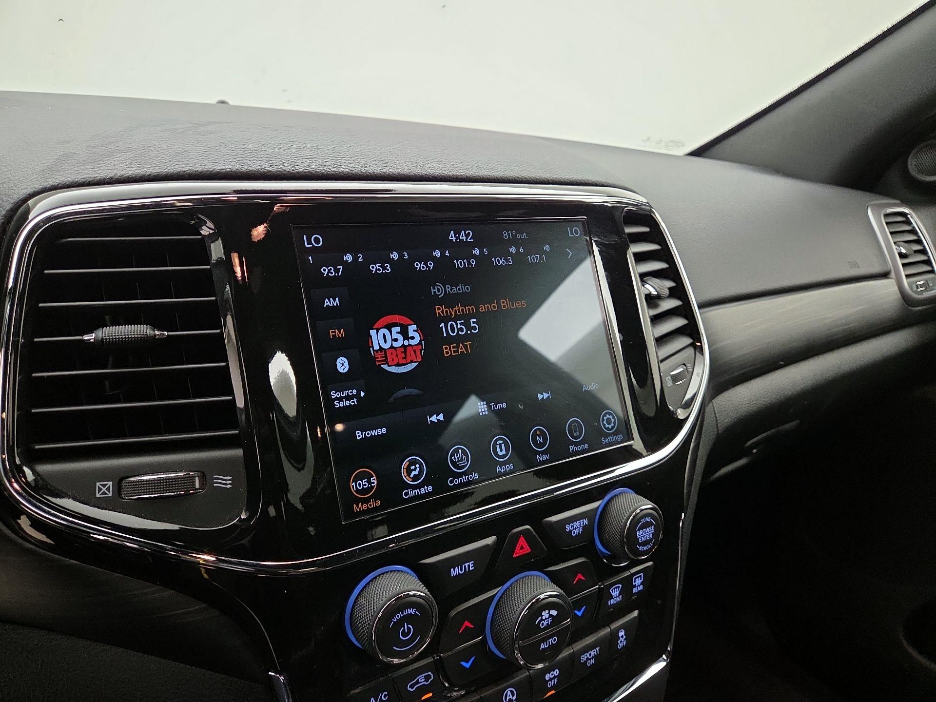 Thumbnail: 2021 Jeep Grand Cherokee - 16
