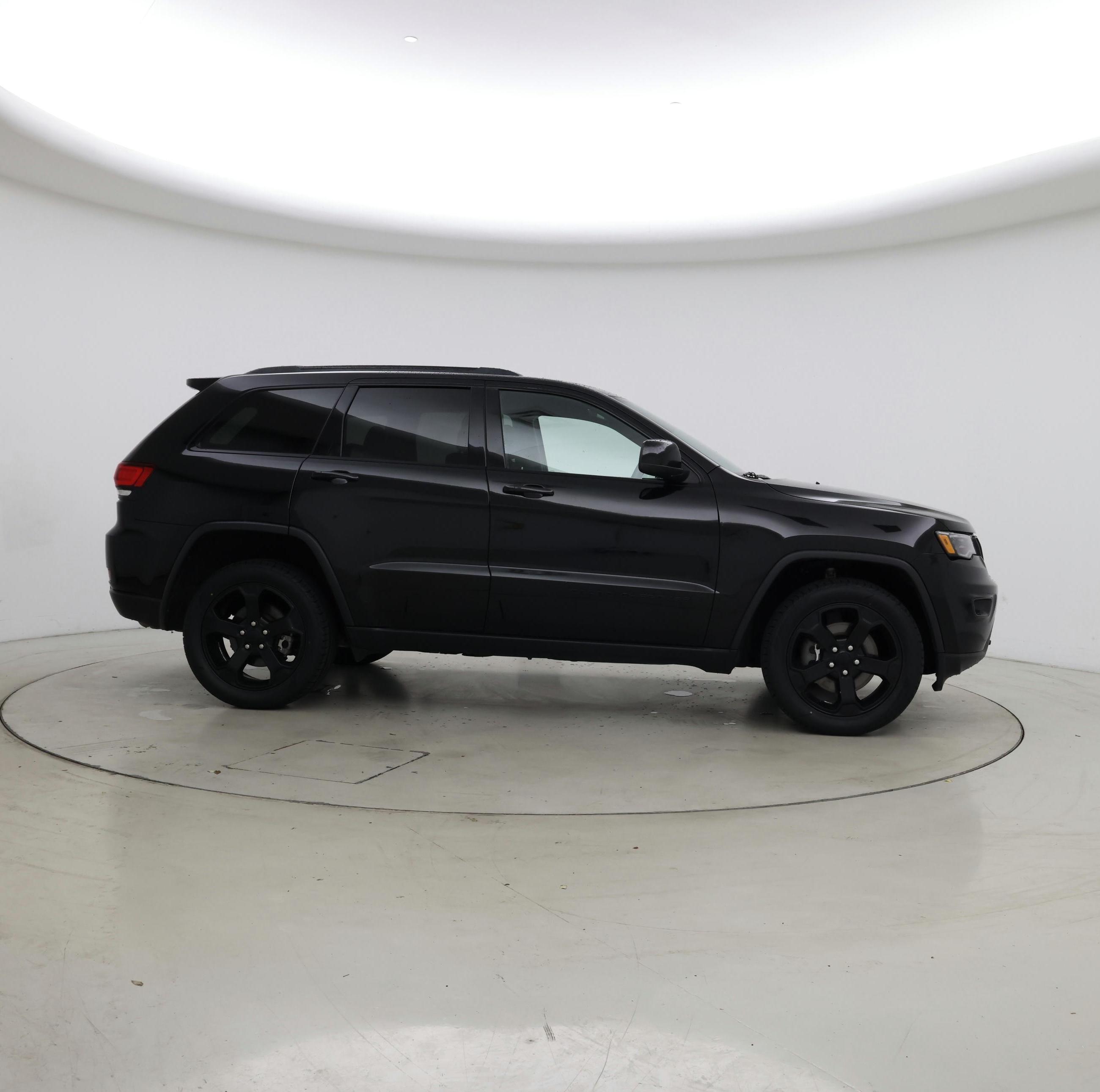 Thumbnail: 2021 Jeep Grand Cherokee - 7