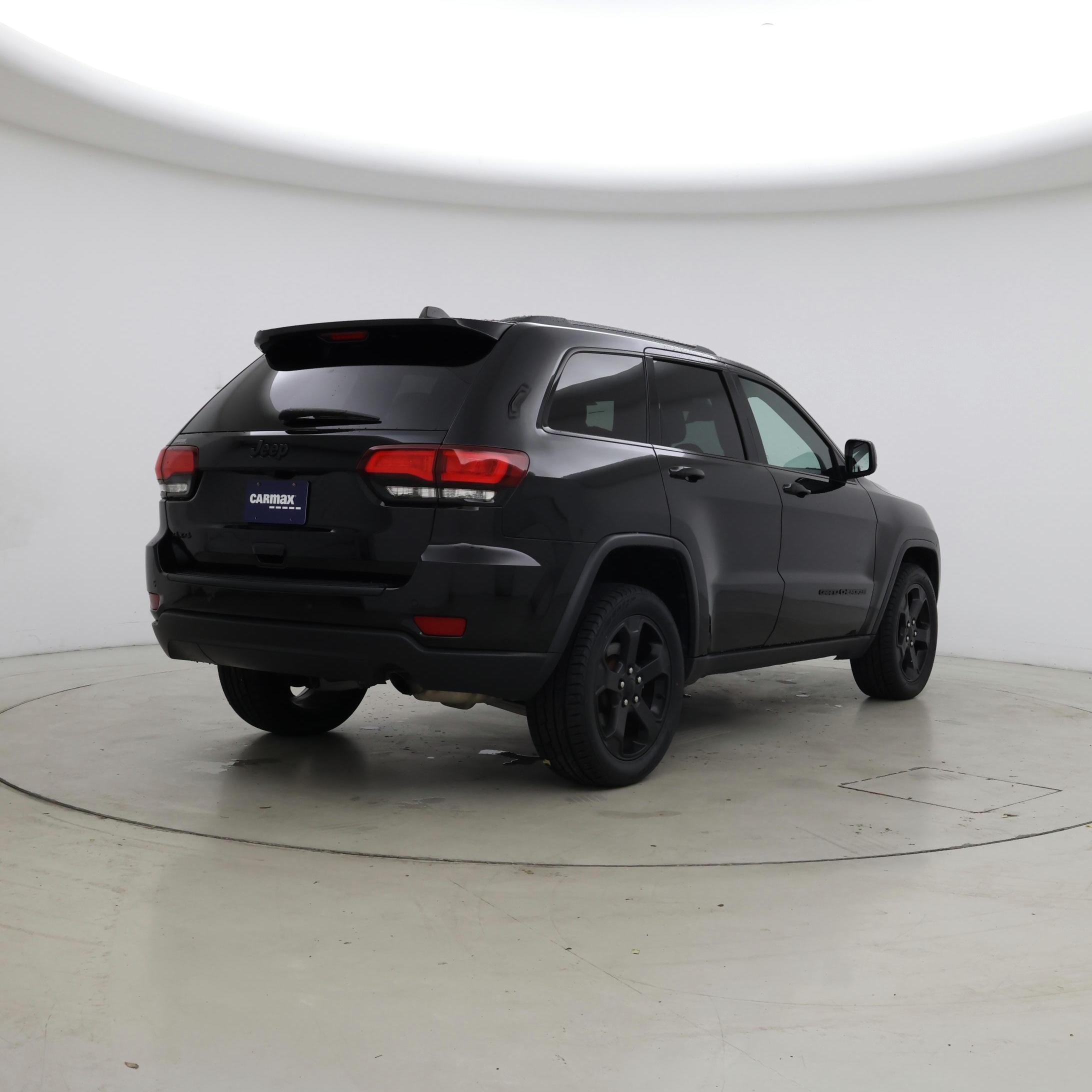 Thumbnail: 2021 Jeep Grand Cherokee - 8