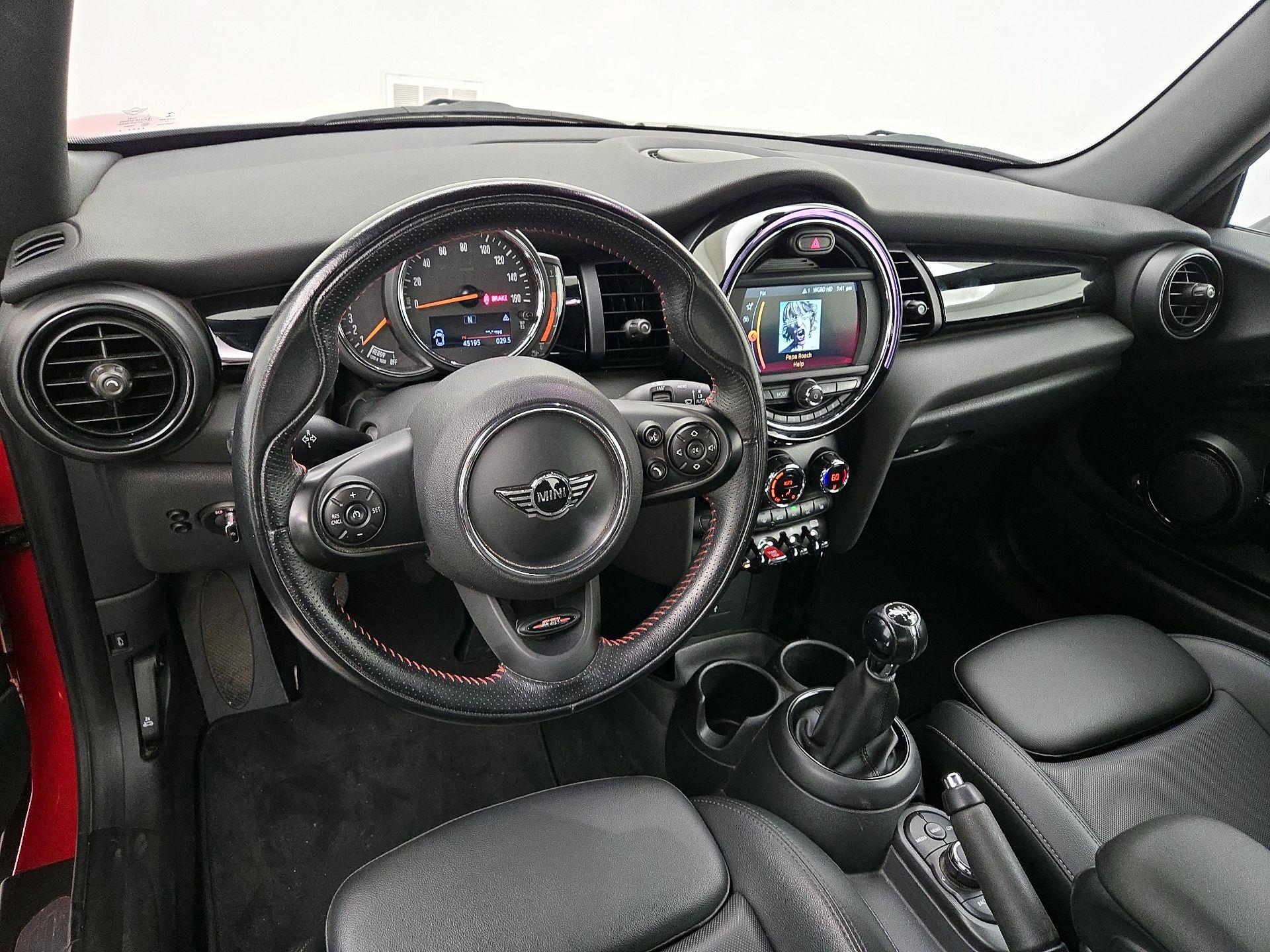 Thumbnail: 2019 MINI Cooper - 9